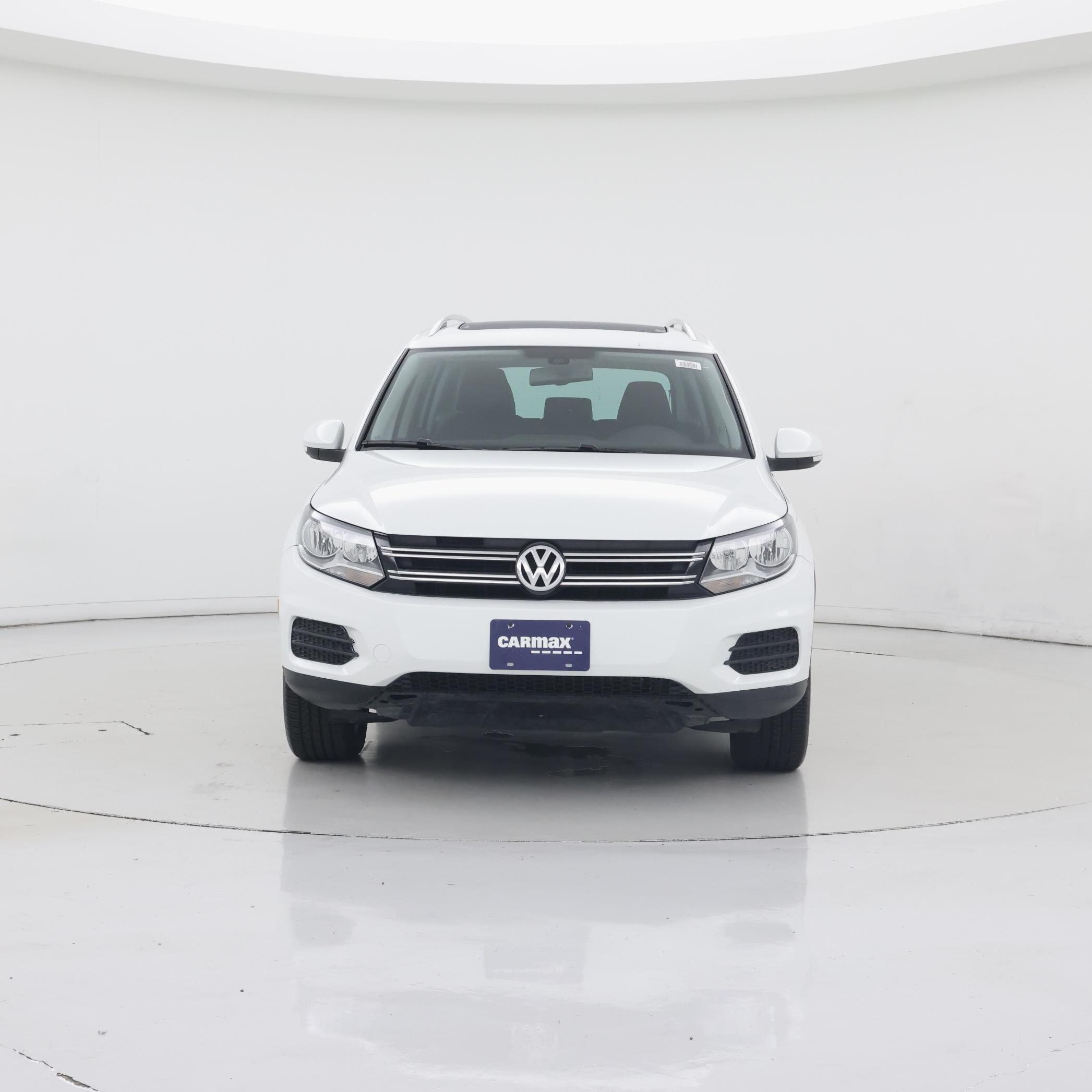 Thumbnail: 2017 Volkswagen Tiguan - 5