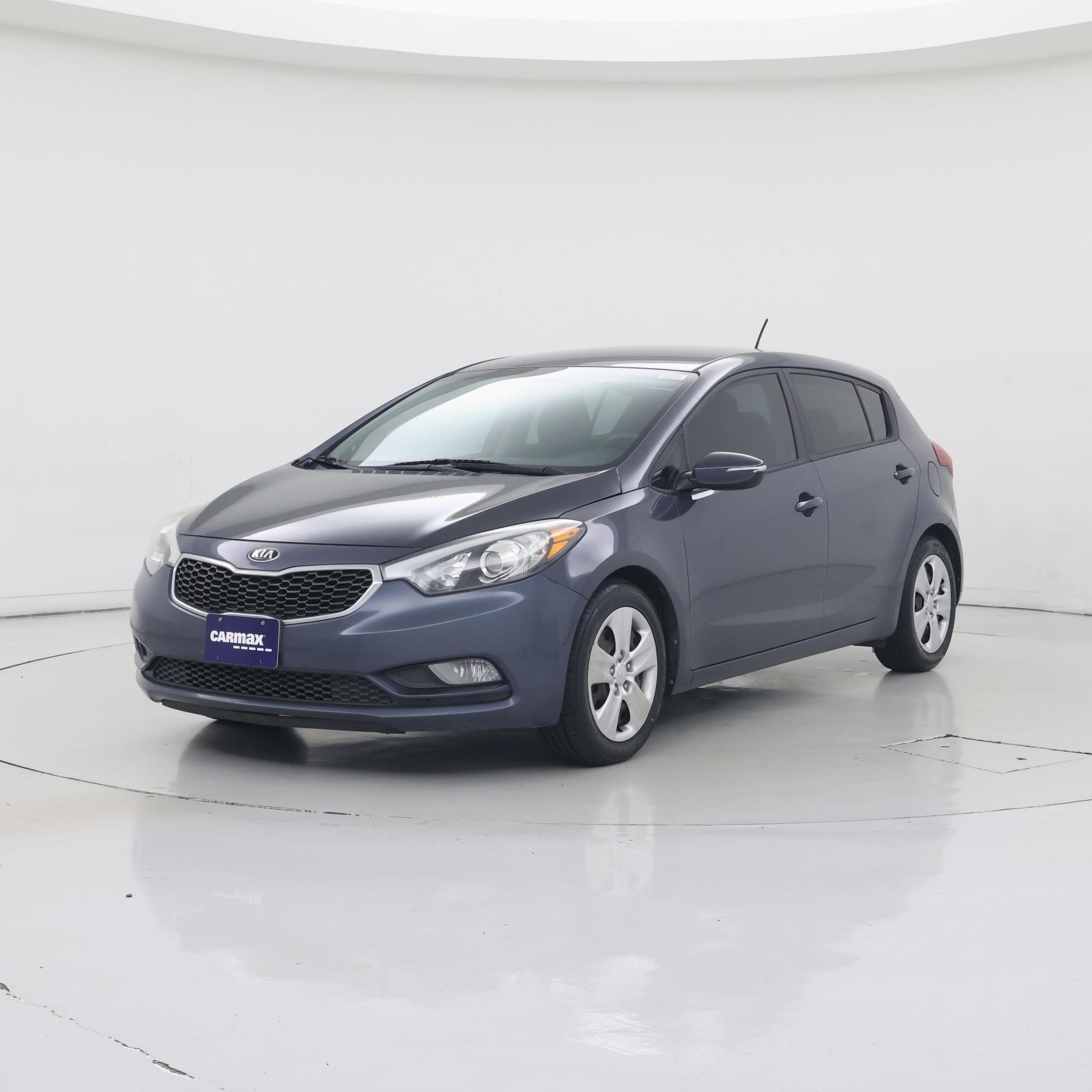 Thumbnail: 2016 Kia Forte - 4