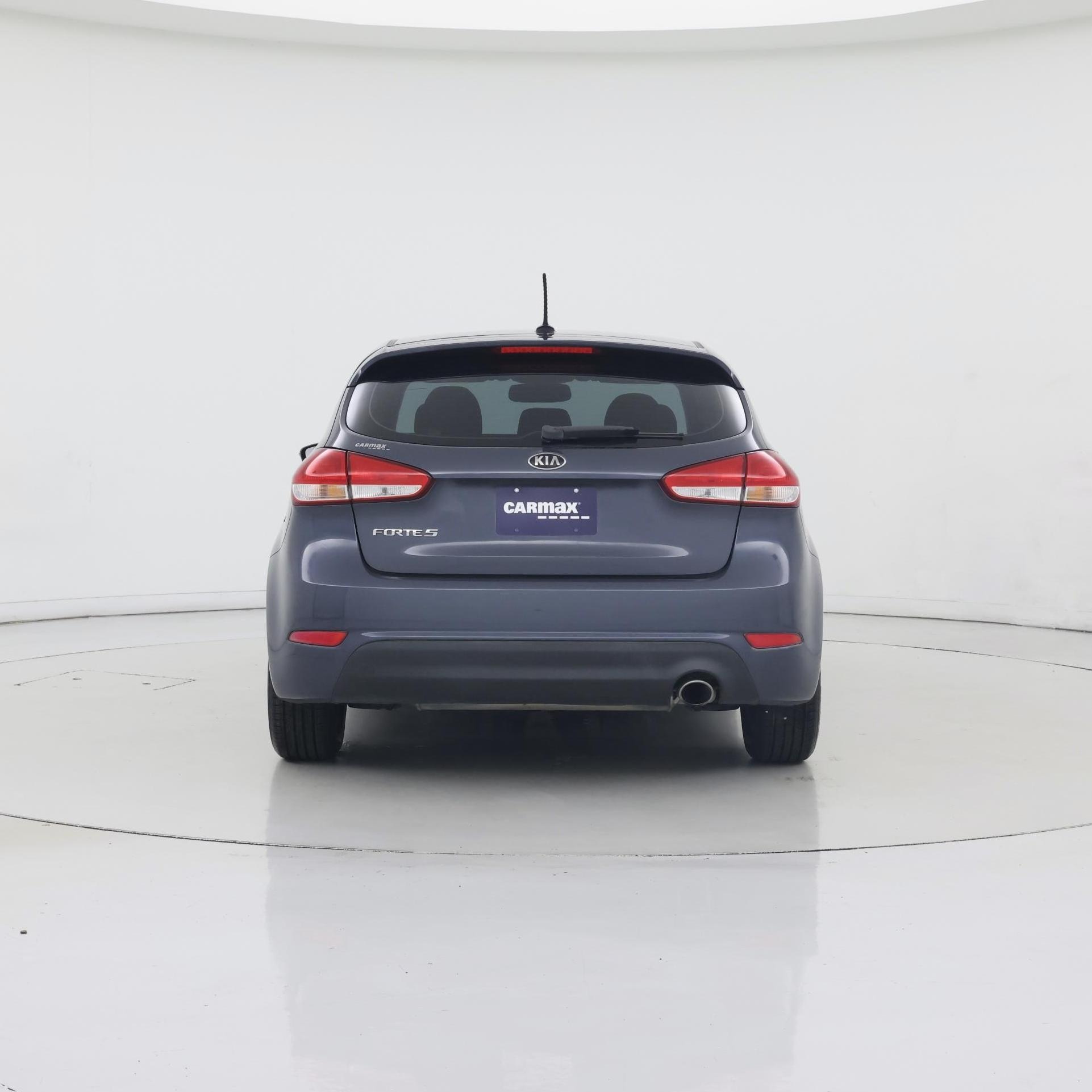 Thumbnail: 2016 Kia Forte - 6