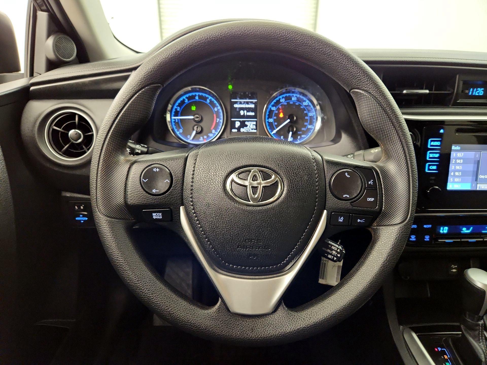 Thumbnail: 2017 Toyota Corolla - 10