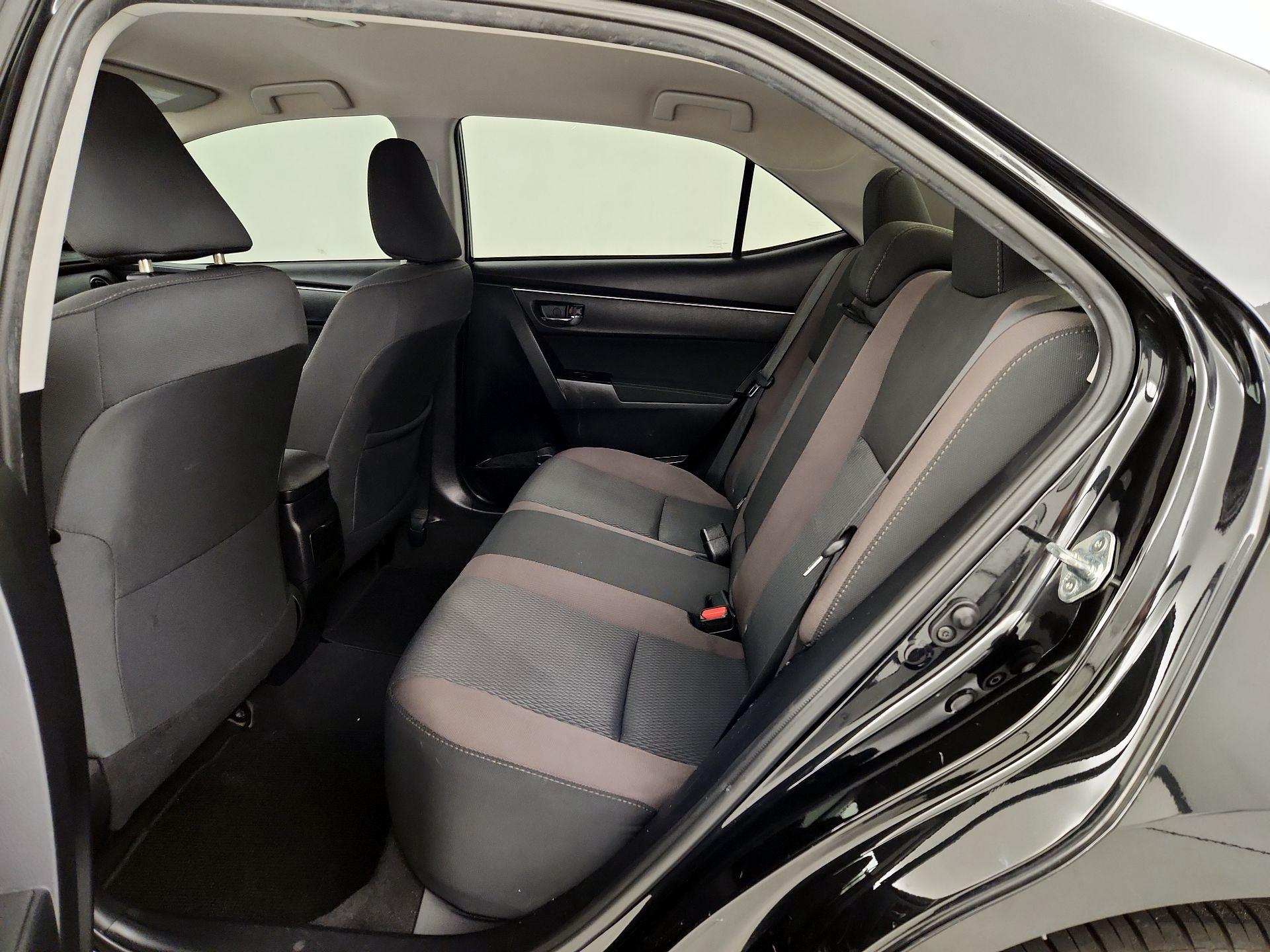 Thumbnail: 2017 Toyota Corolla - 19