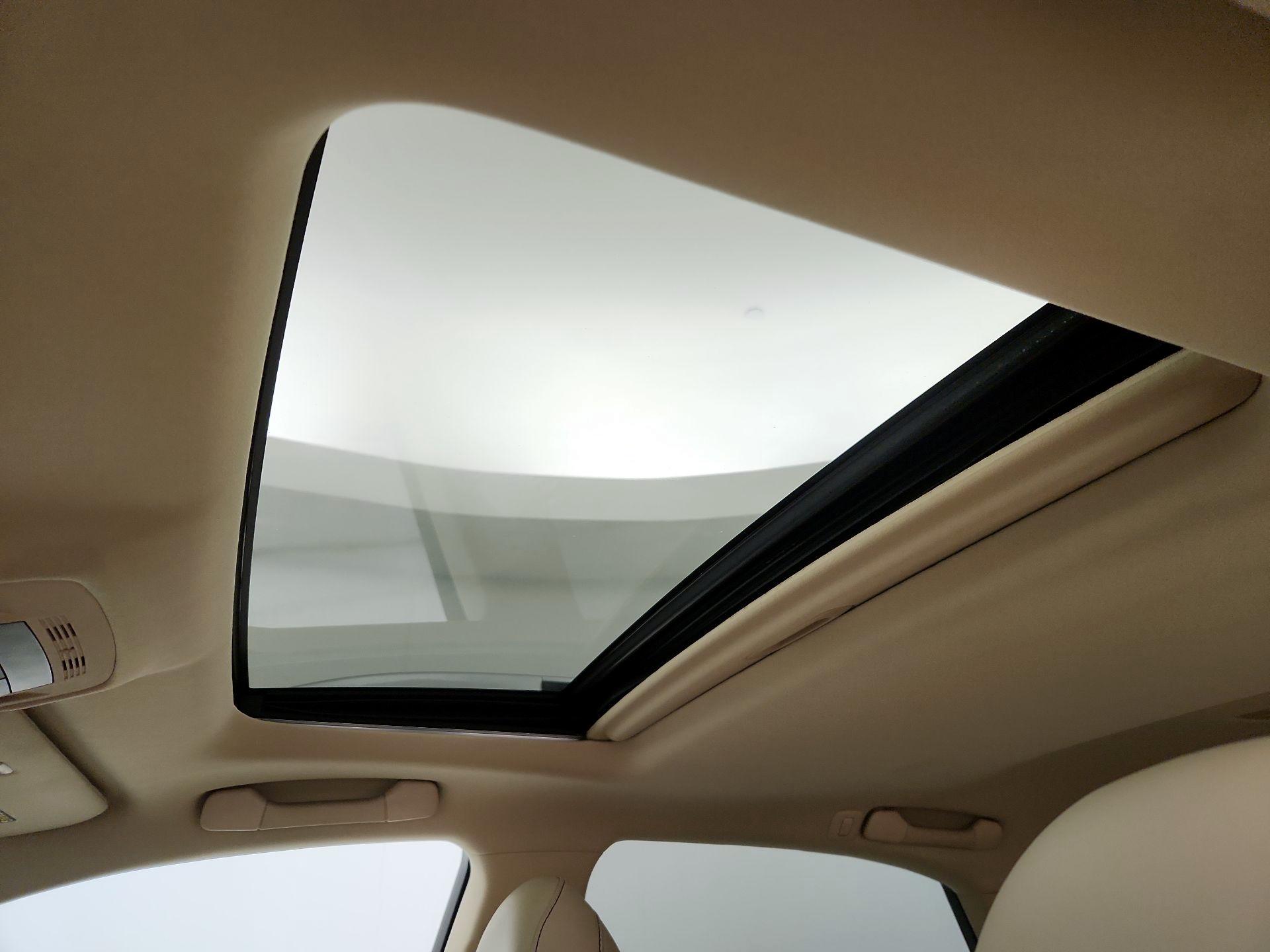 Thumbnail: 2014 Lexus RX - 19