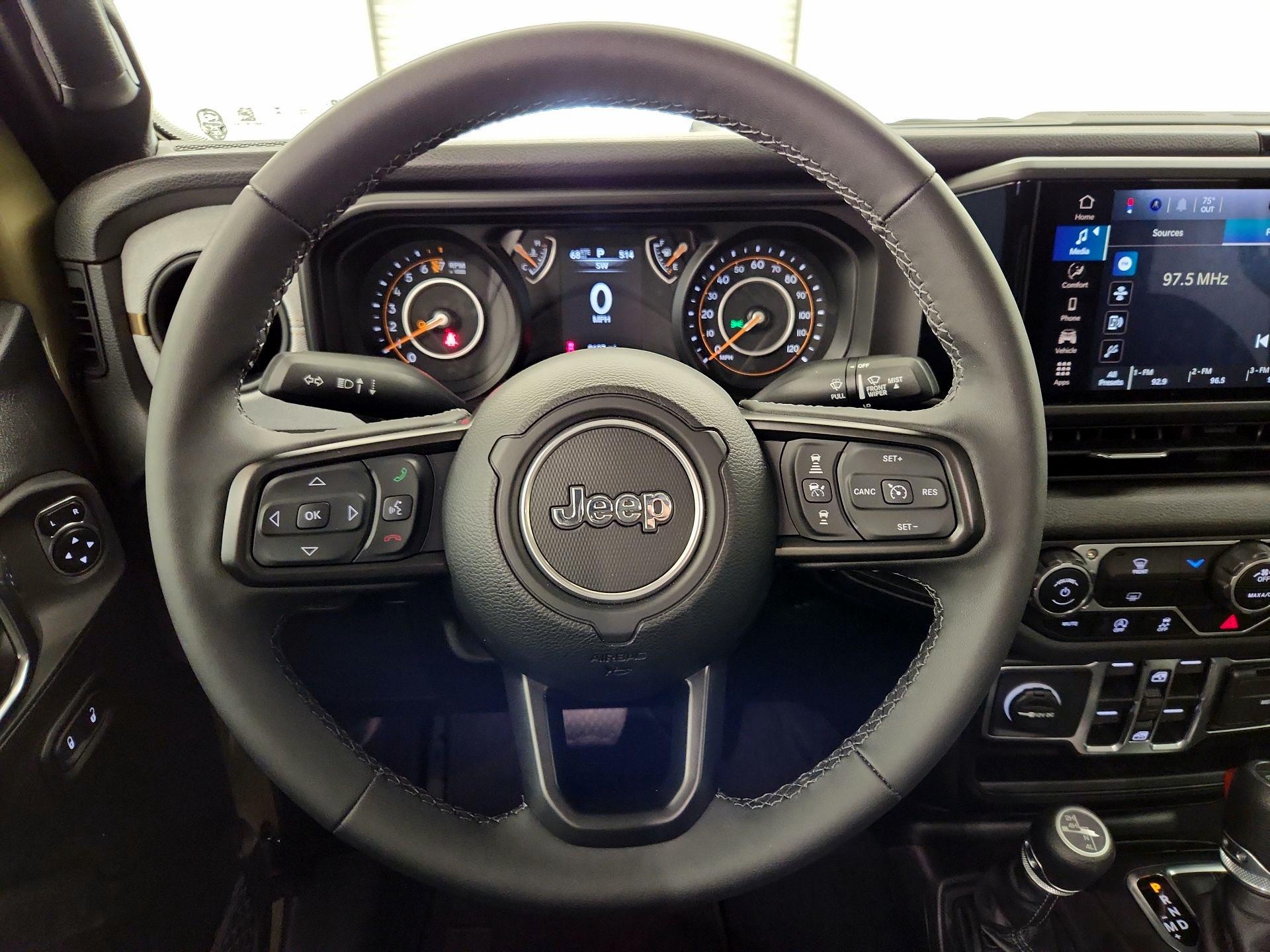Thumbnail: 2025 Jeep Gladiator - 10