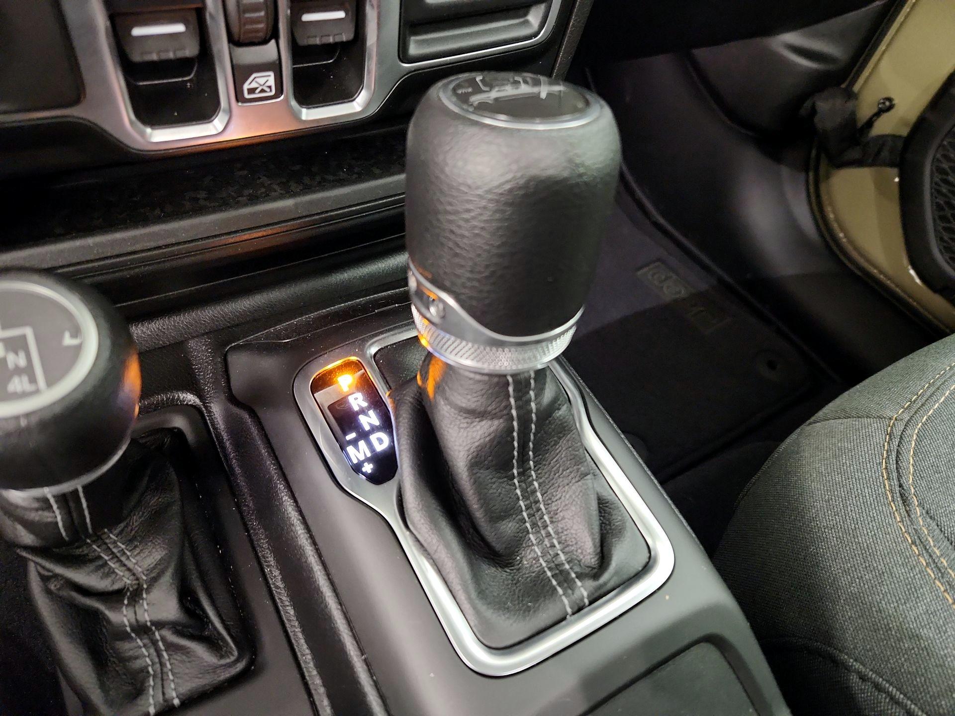 Thumbnail: 2025 Jeep Gladiator - 17