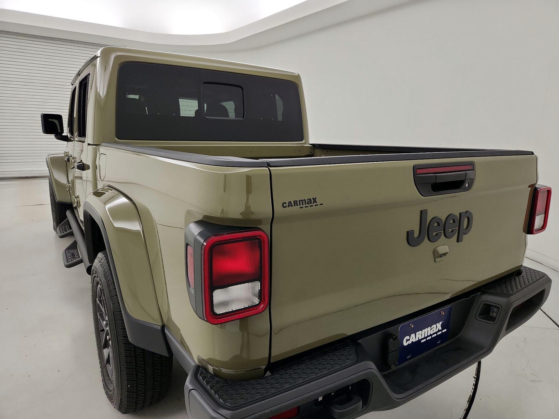 Thumbnail: 2025 Jeep Gladiator - 20