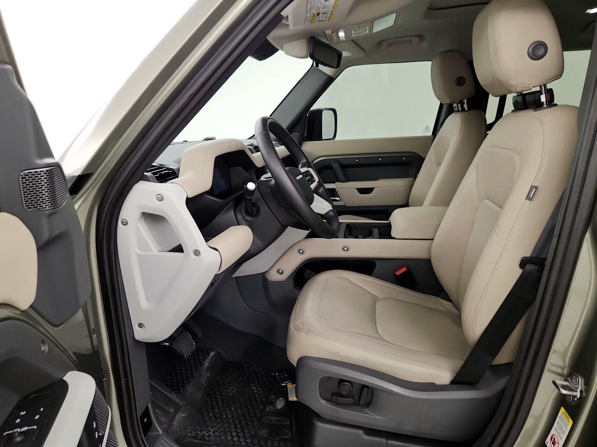 Thumbnail: 2024 Land Rover Defender - 11