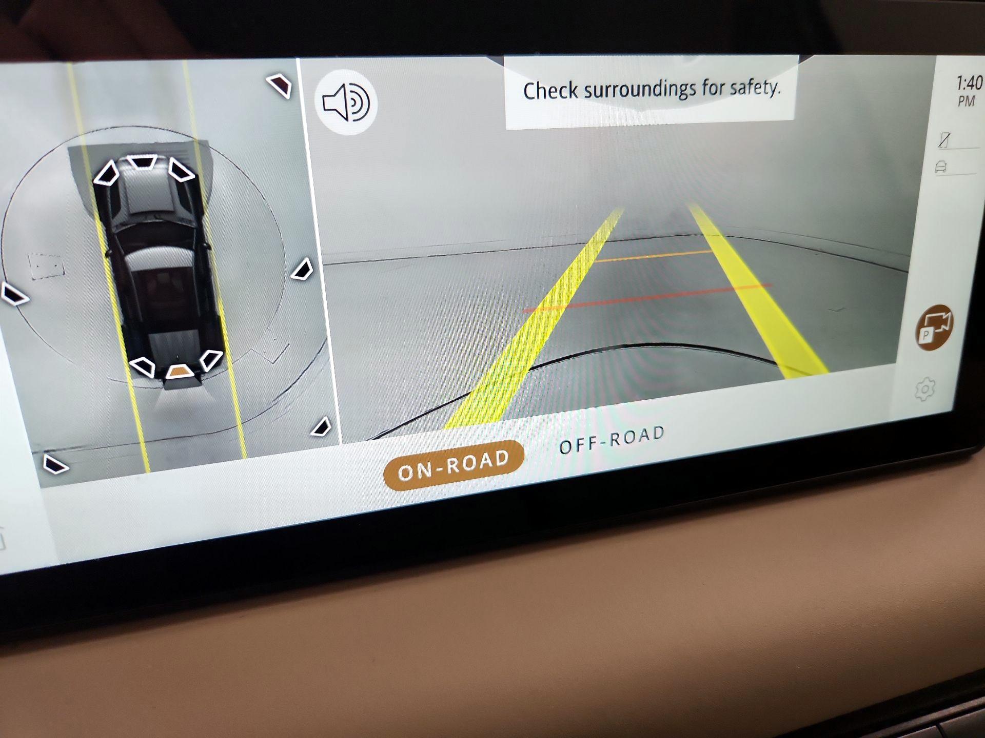 Thumbnail: 2024 Land Rover Defender - 15