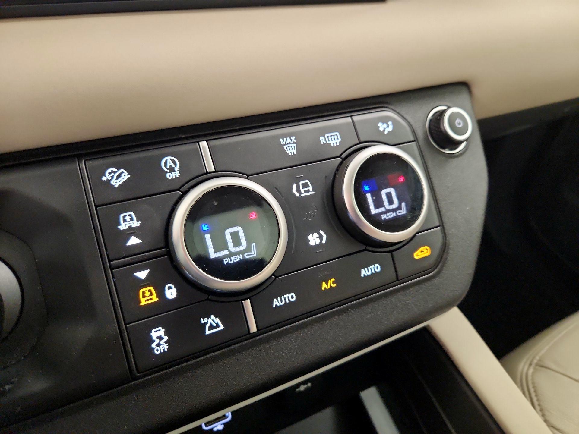 Thumbnail: 2024 Land Rover Defender - 17