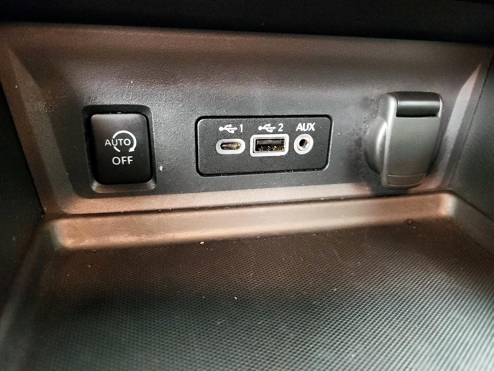 Thumbnail: 2024 Nissan Sentra - 18