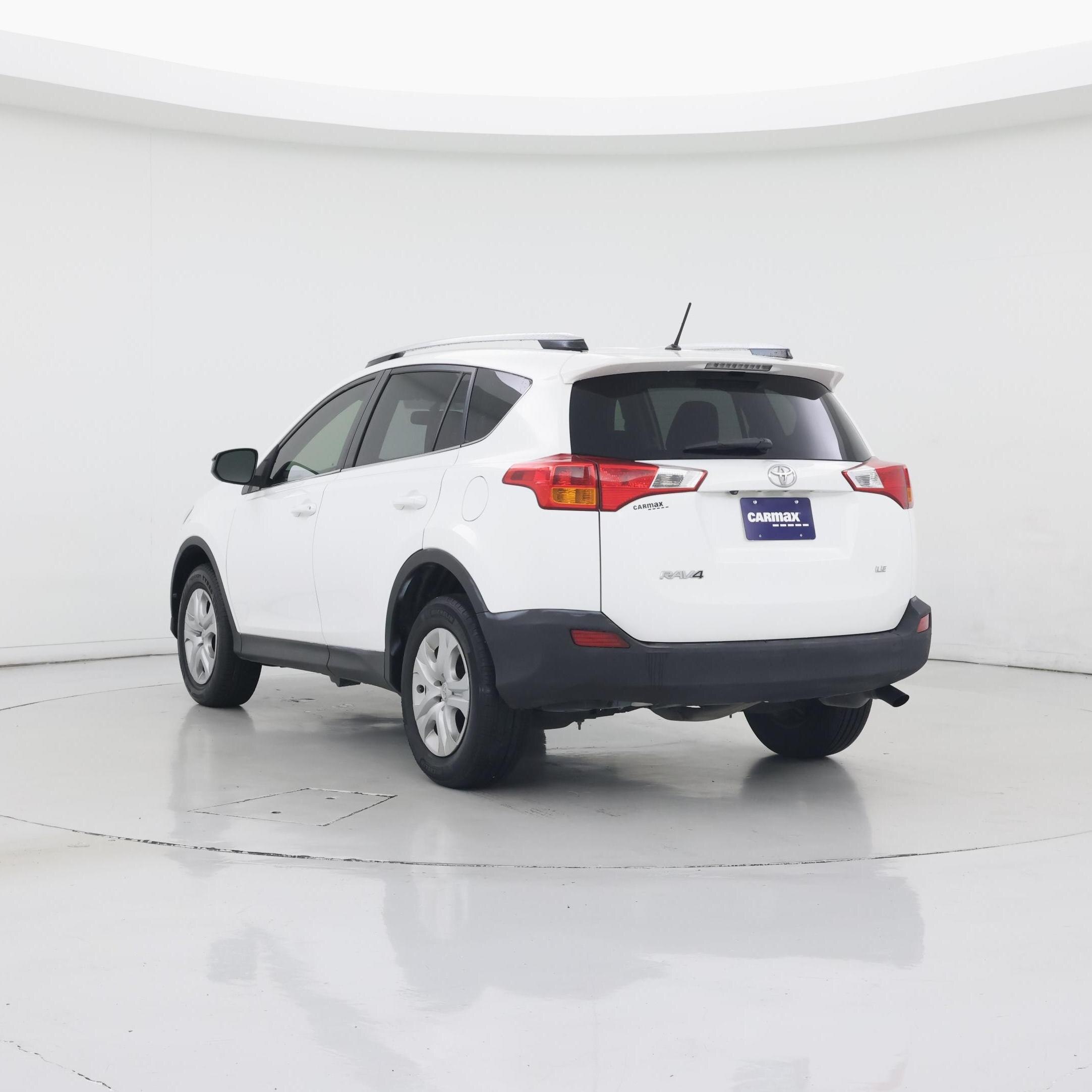 Thumbnail: 2015 Toyota RAV4 - 2