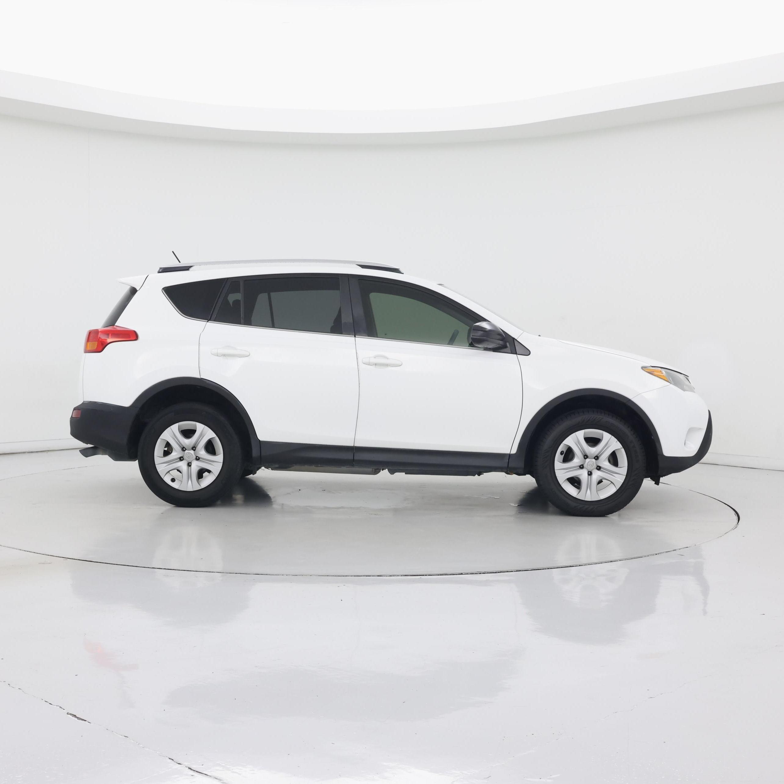 Thumbnail: 2015 Toyota RAV4 - 7