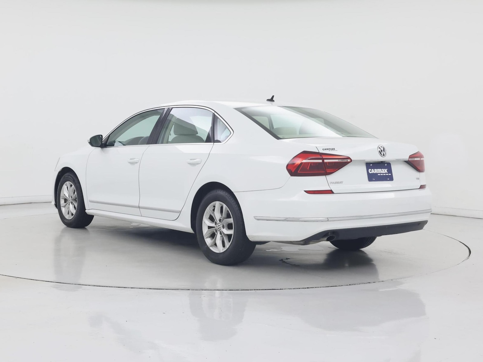 2017 Volkswagen Passat S - Photo 3