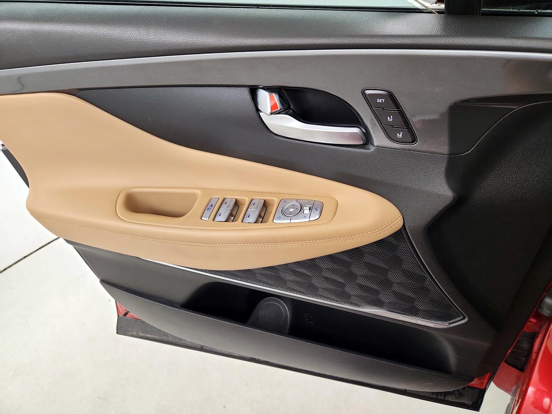 Thumbnail: 2023 Hyundai Santa Fe - 12