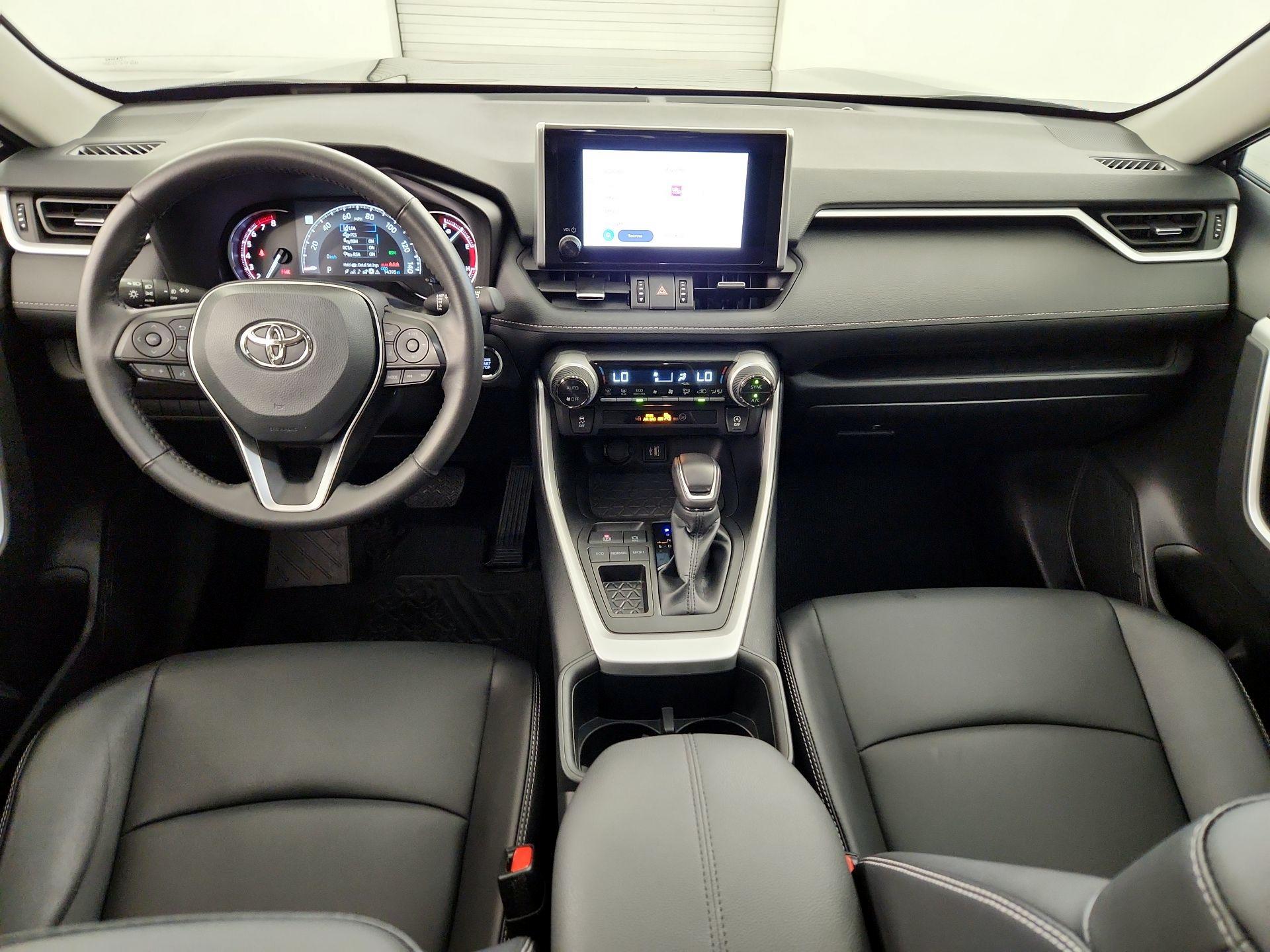 Thumbnail: 2025 Toyota RAV4 - 9