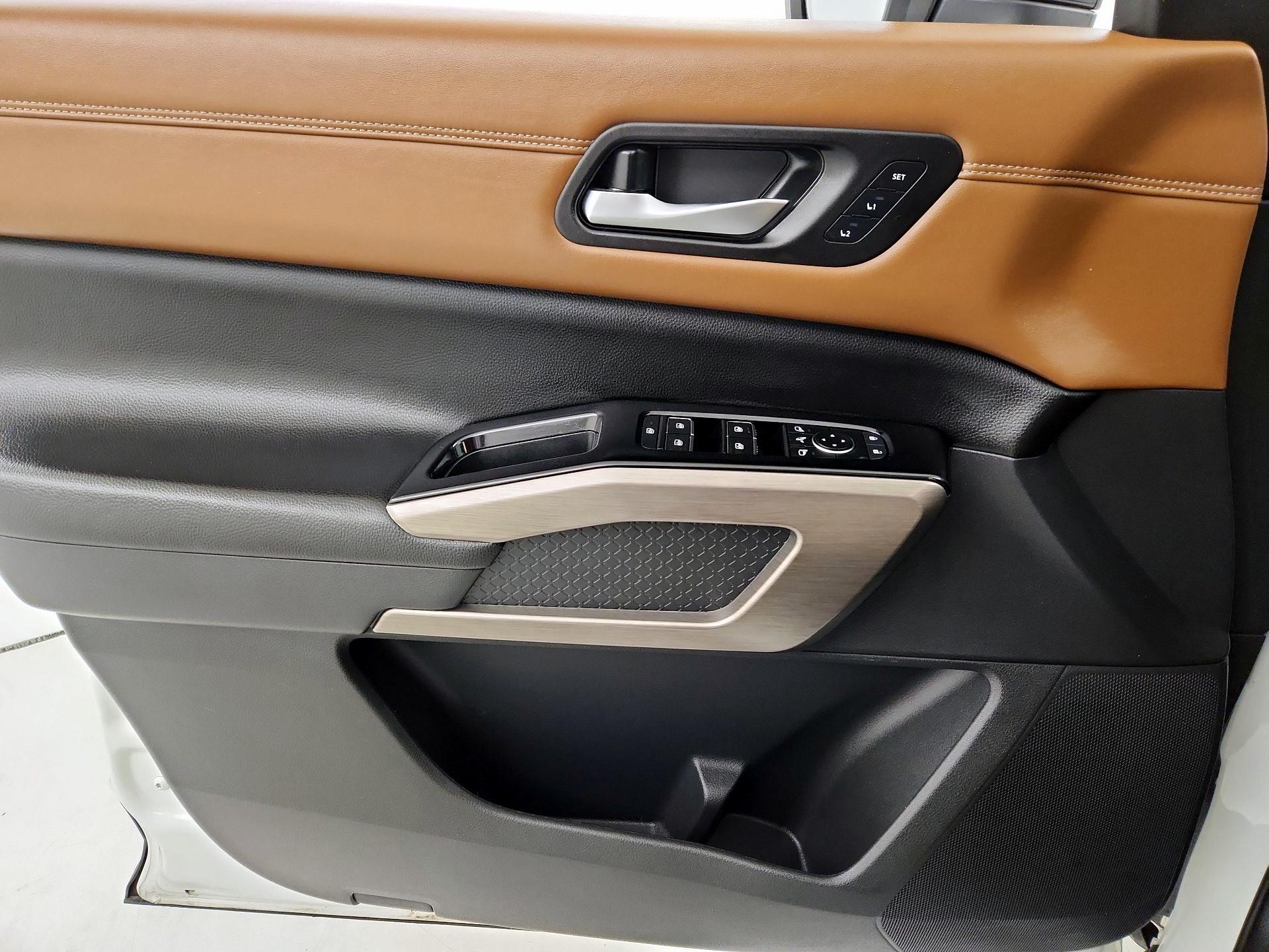 Thumbnail: 2023 Nissan Pathfinder - 12