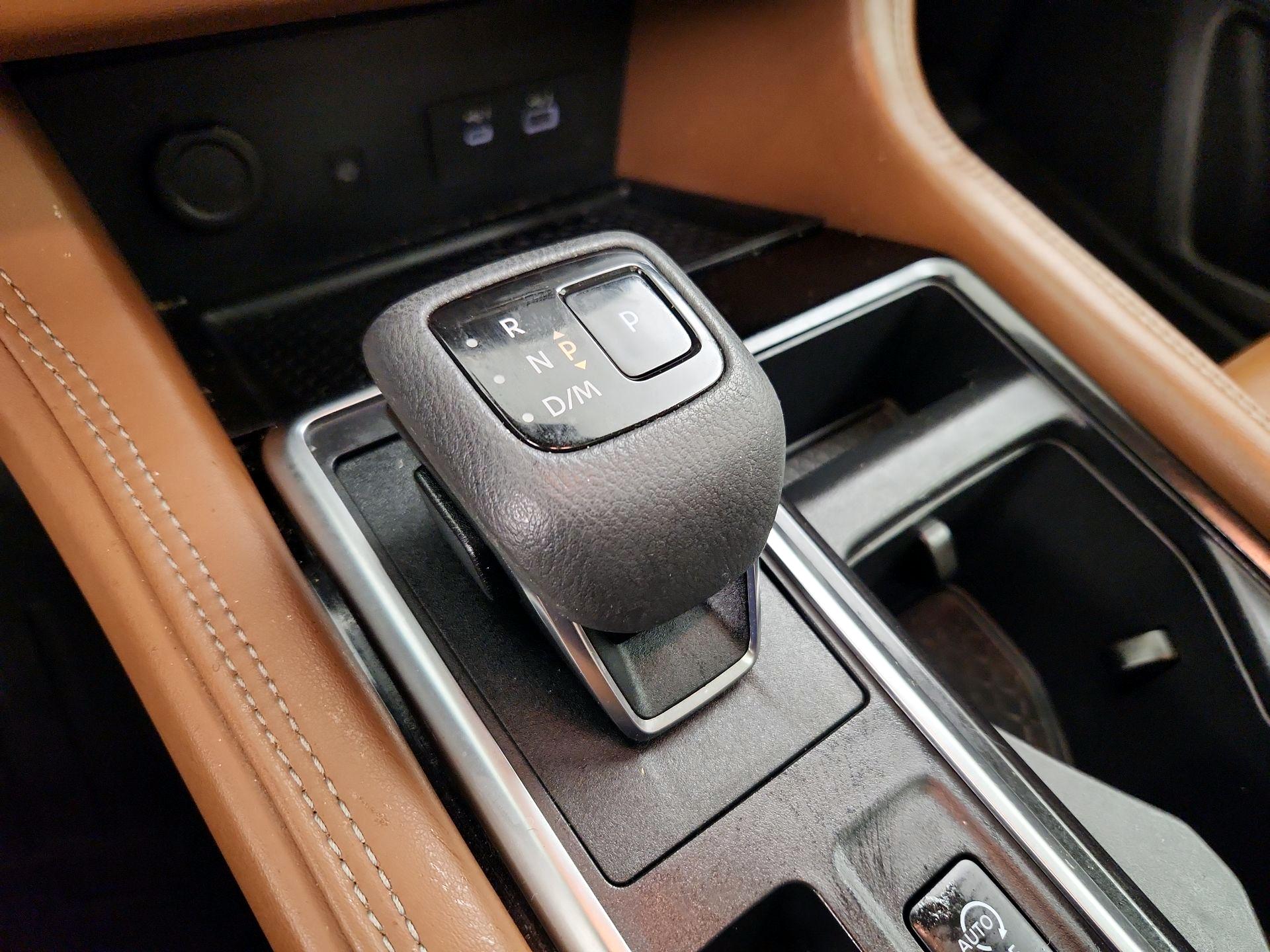 Thumbnail: 2023 Nissan Pathfinder - 18