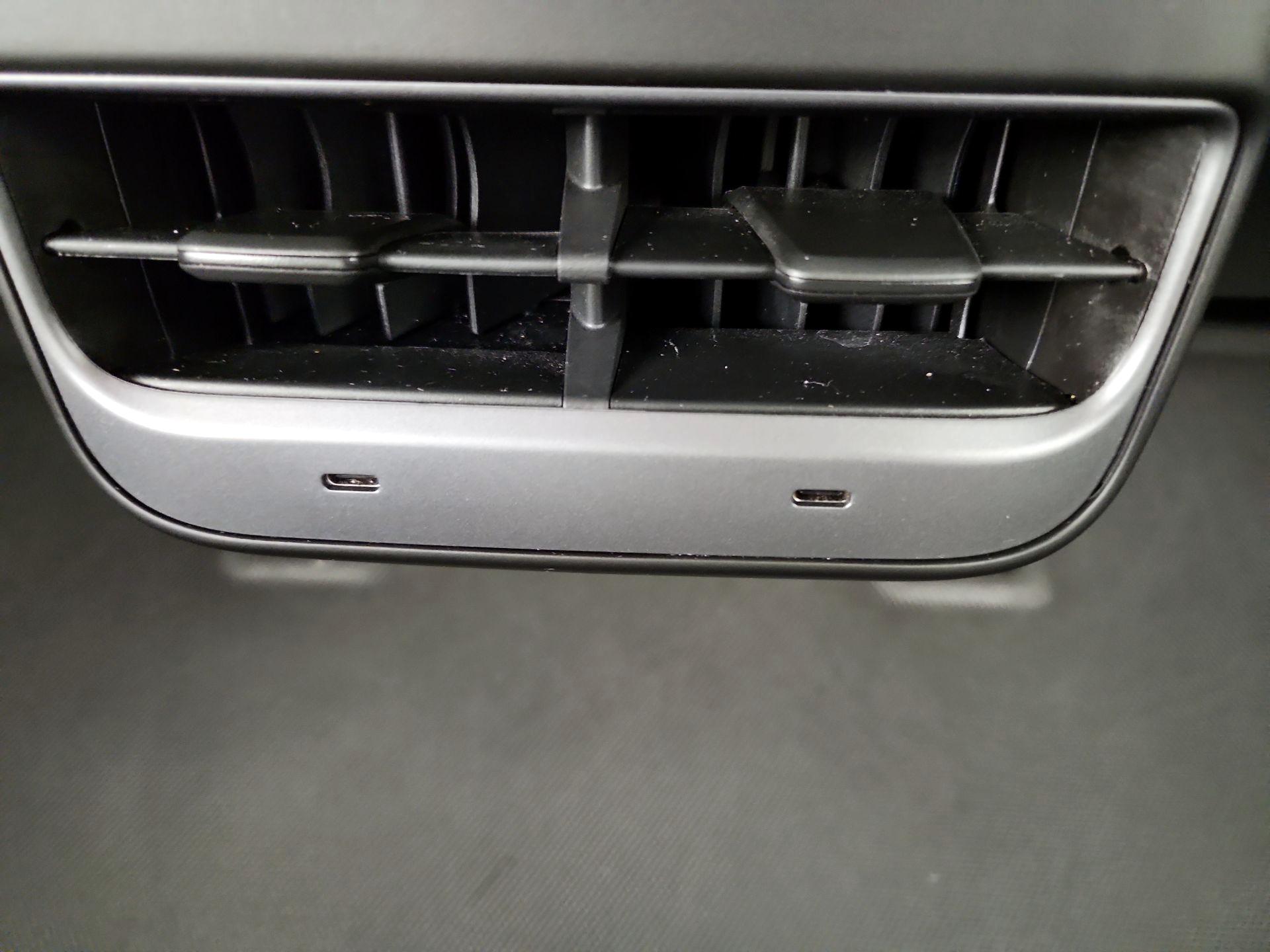 Thumbnail: 2023 Tesla Model 3 - 19