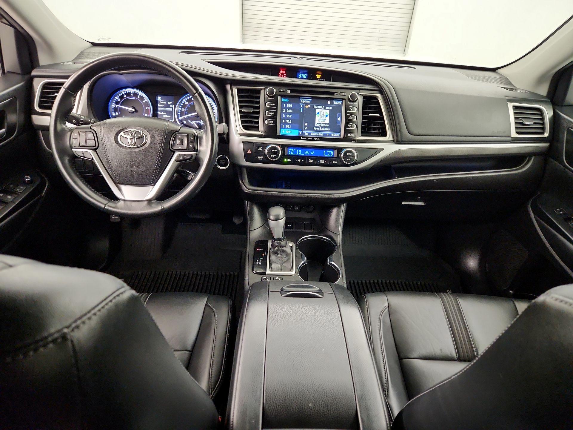 Thumbnail: 2018 Toyota Highlander - 9