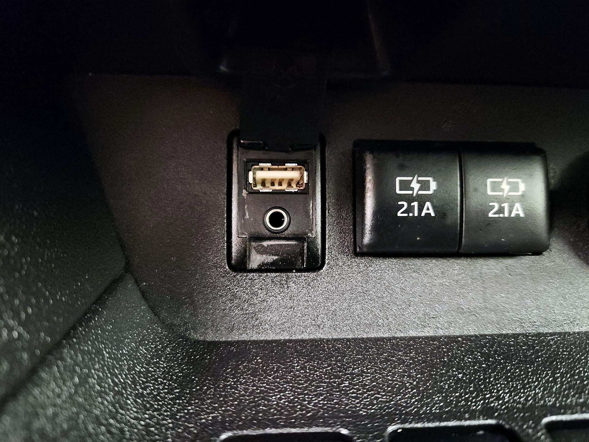 Thumbnail: 2018 Toyota Highlander - 18