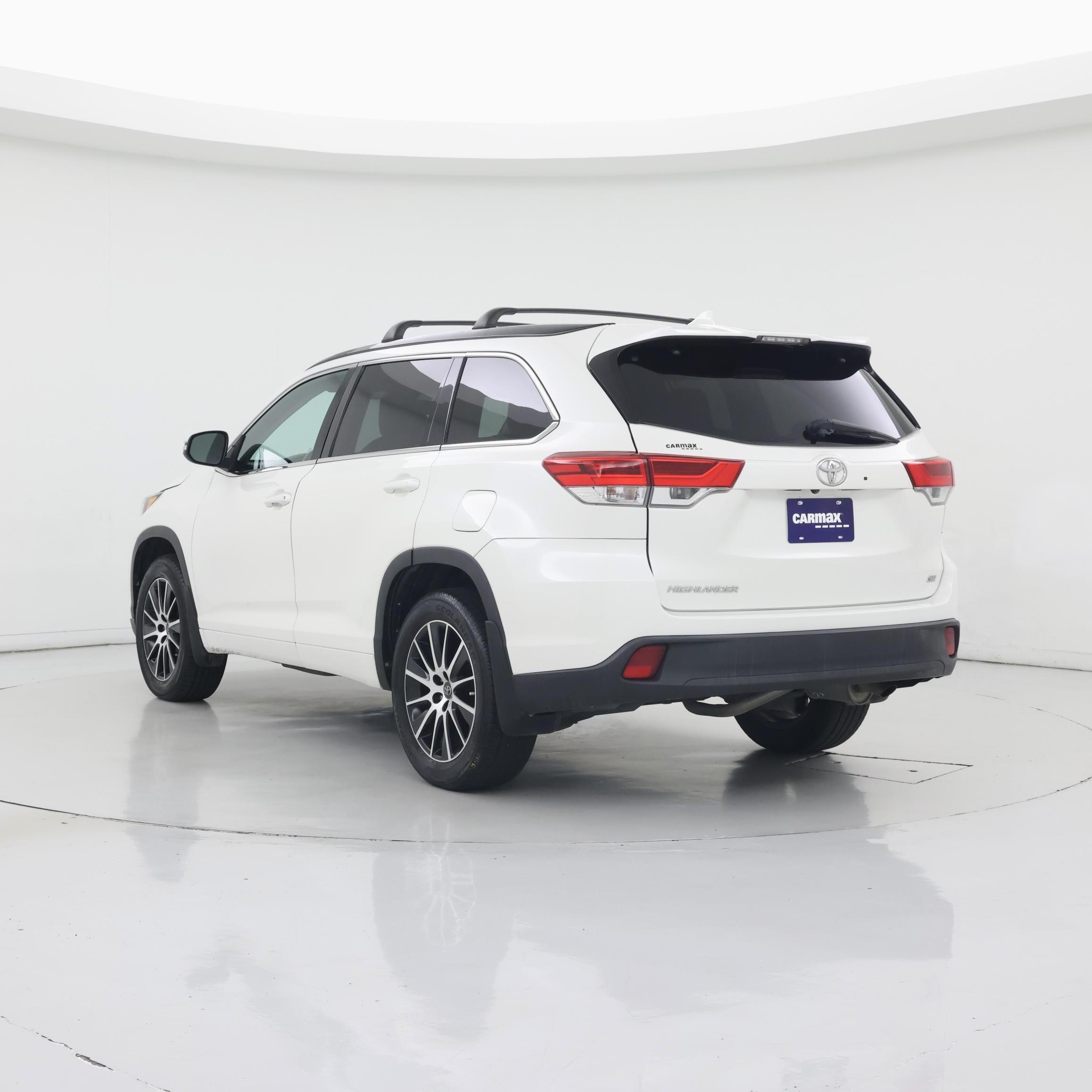 Thumbnail: 2018 Toyota Highlander - 2