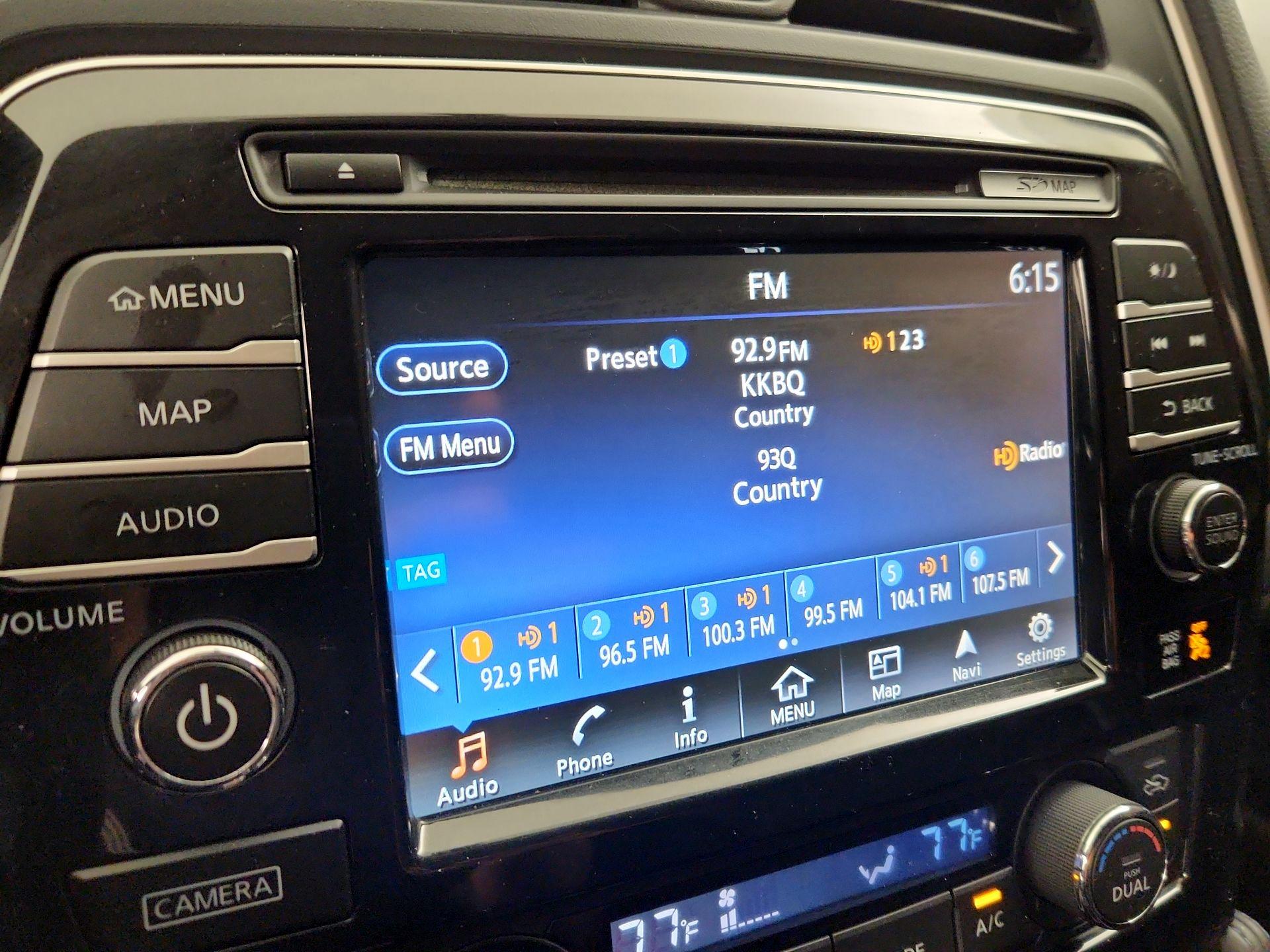 Thumbnail: 2016 Nissan Maxima - 16