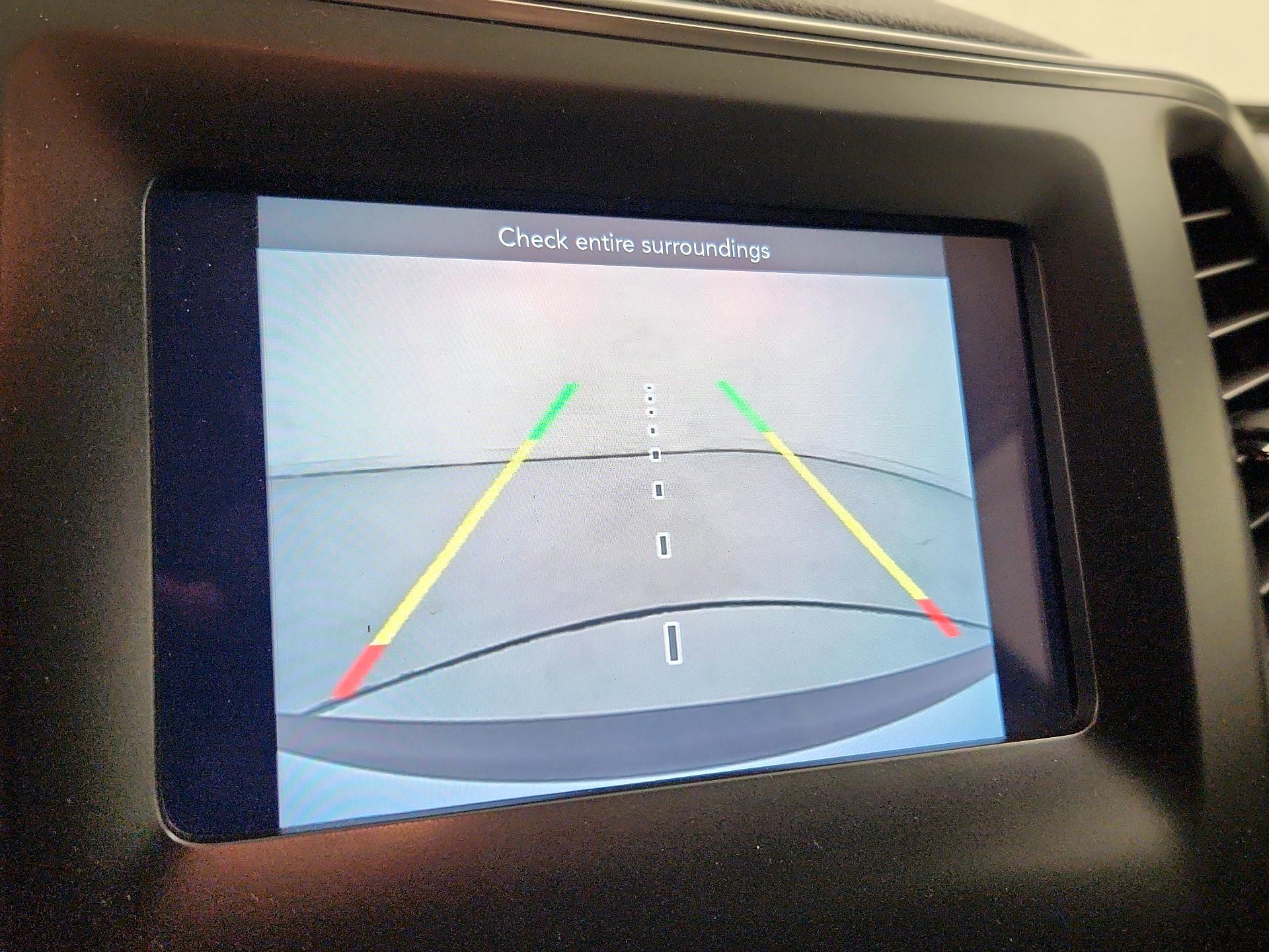 Thumbnail: 2020 Jeep Cherokee - 14