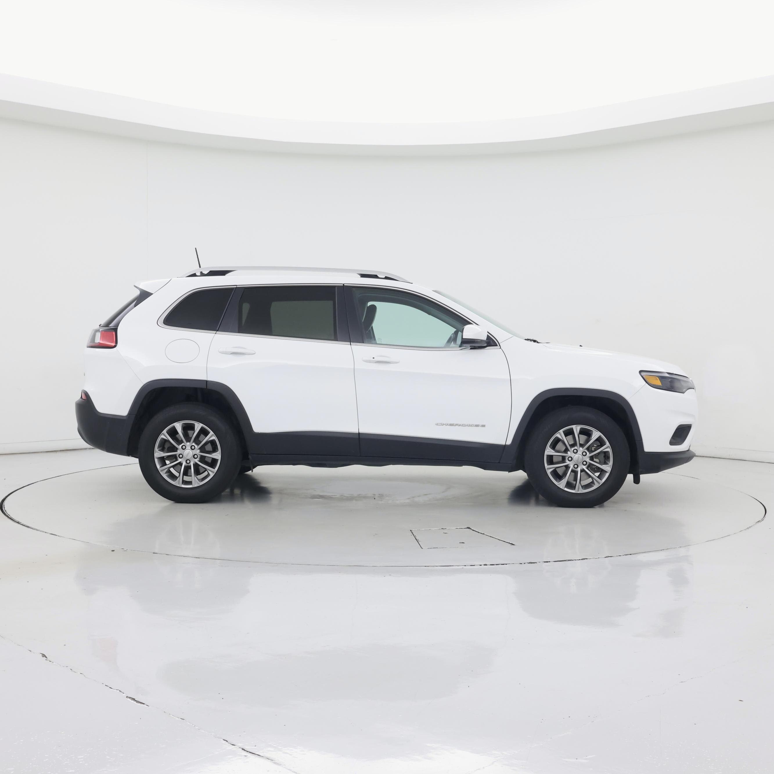 Thumbnail: 2020 Jeep Cherokee - 7