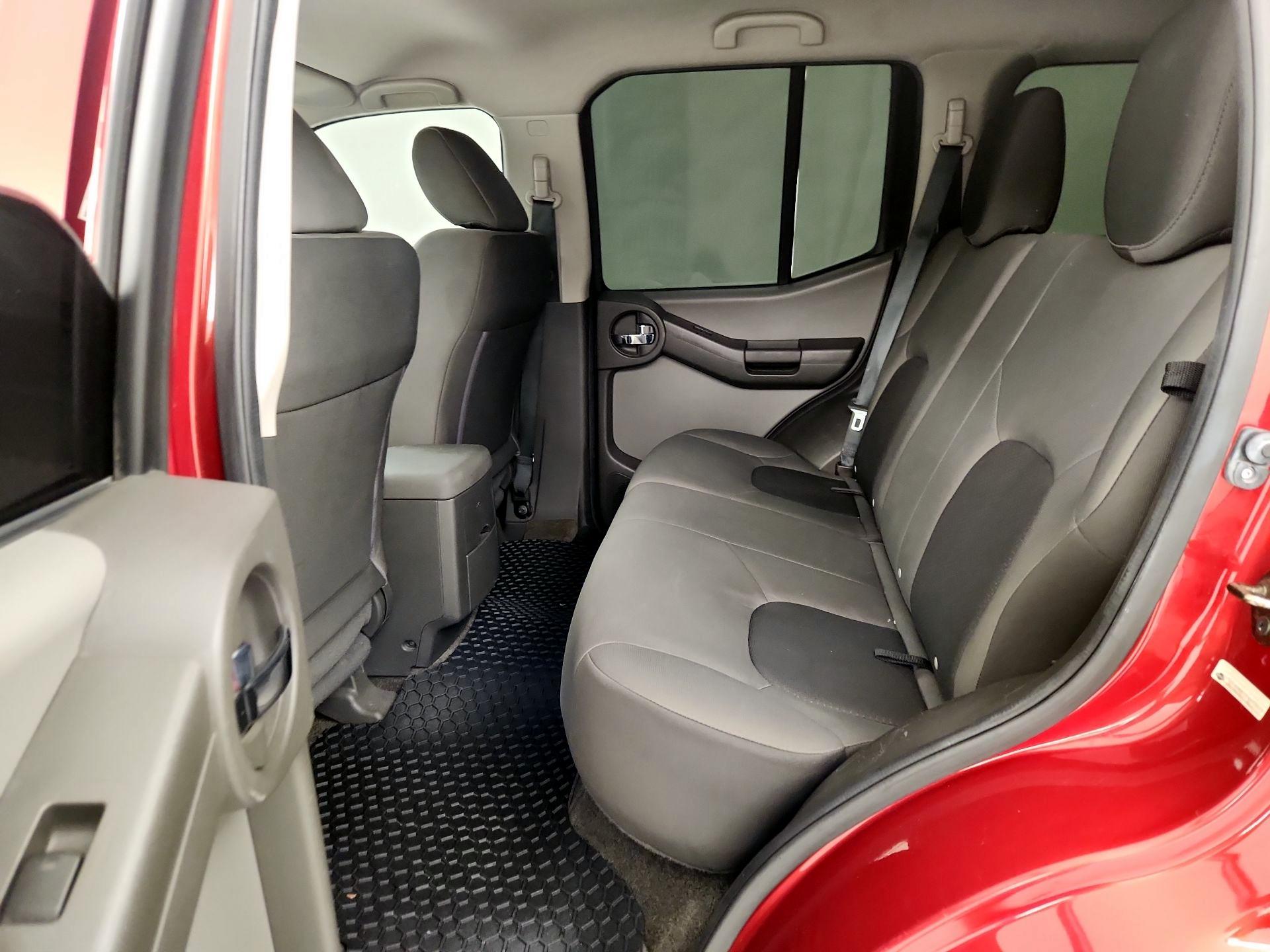Thumbnail: 2015 Nissan Xterra - 18