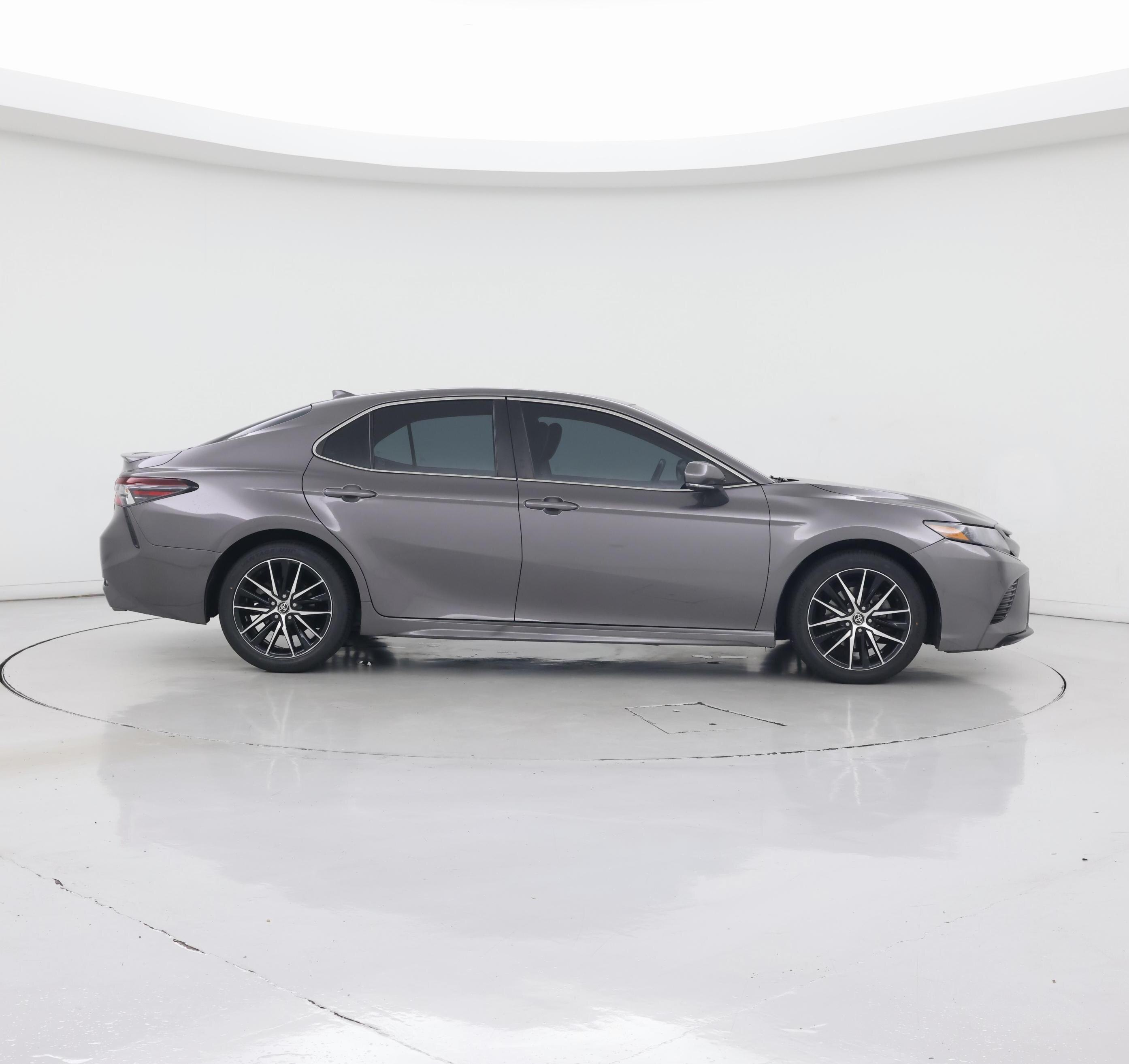 Thumbnail: 2022 Toyota Camry - 7