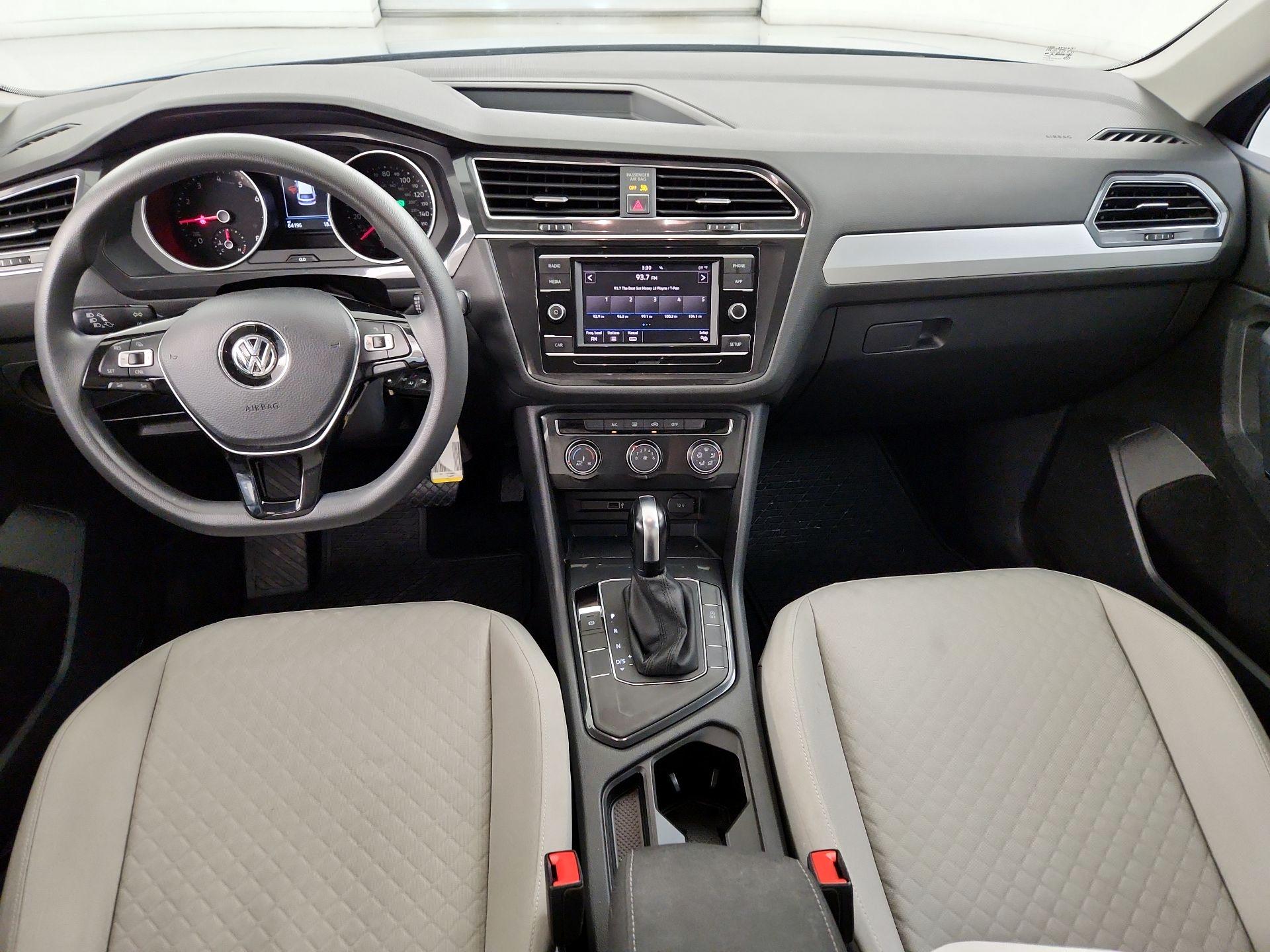 Thumbnail: 2018 Volkswagen Tiguan - 9