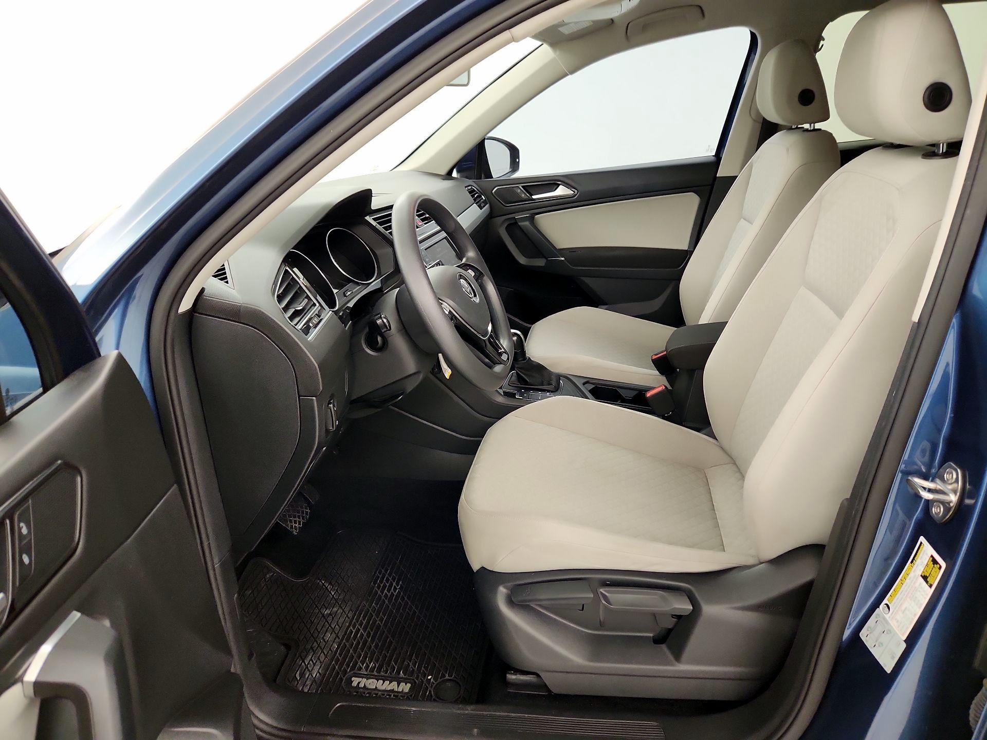 Thumbnail: 2018 Volkswagen Tiguan - 11