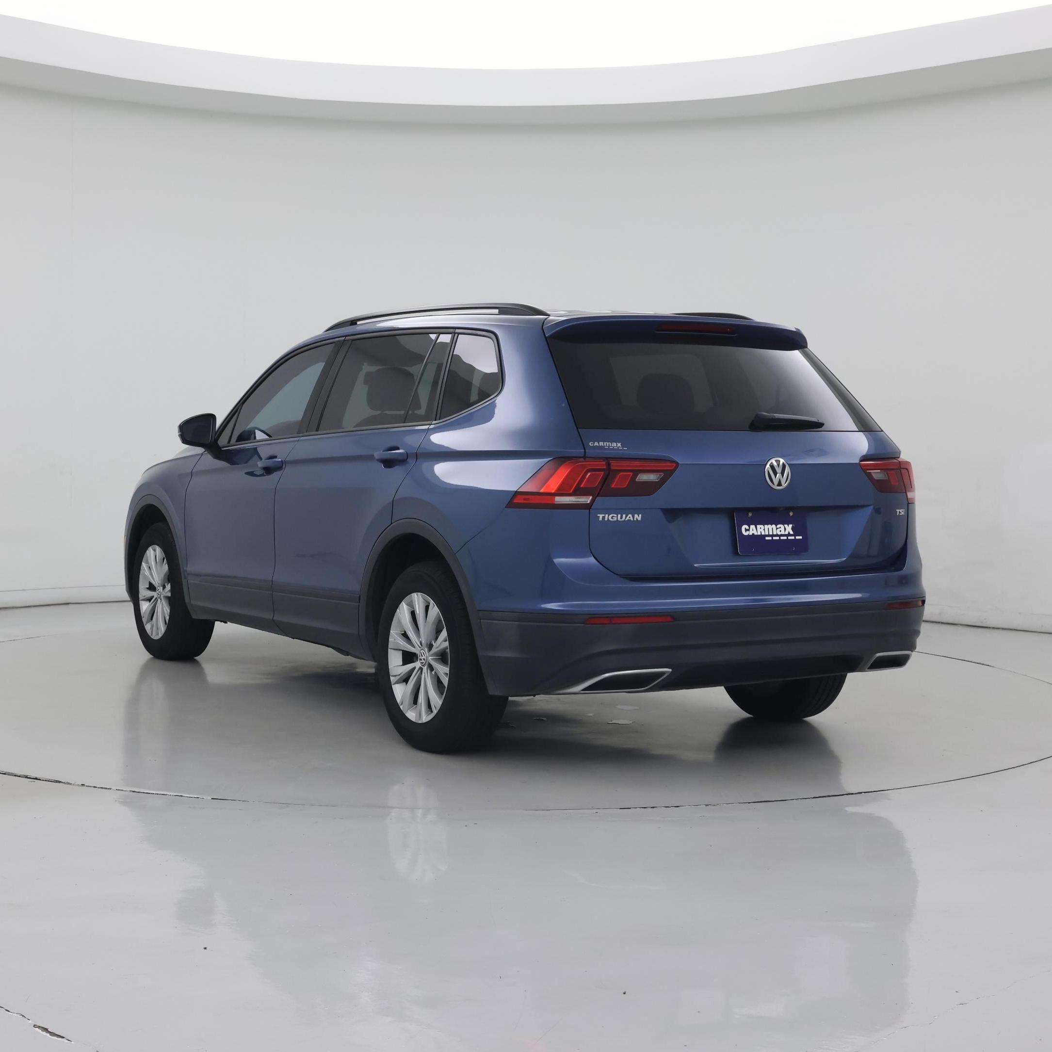 Thumbnail: 2018 Volkswagen Tiguan - 2