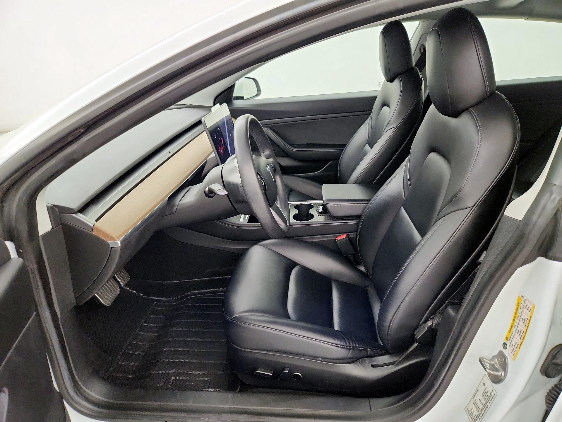 Thumbnail: 2021 Tesla Model 3 - 11