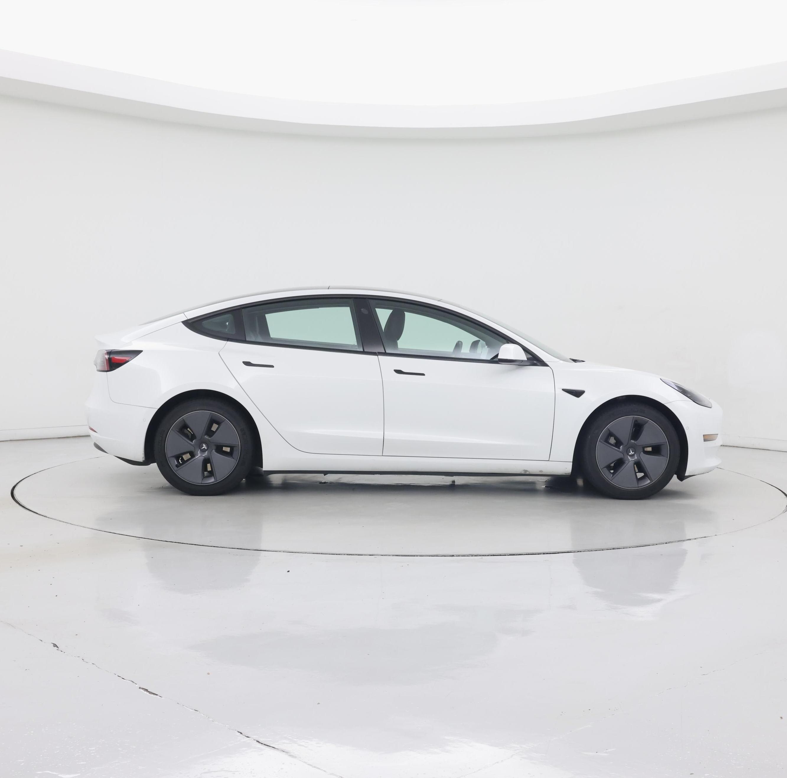 Thumbnail: 2021 Tesla Model 3 - 7