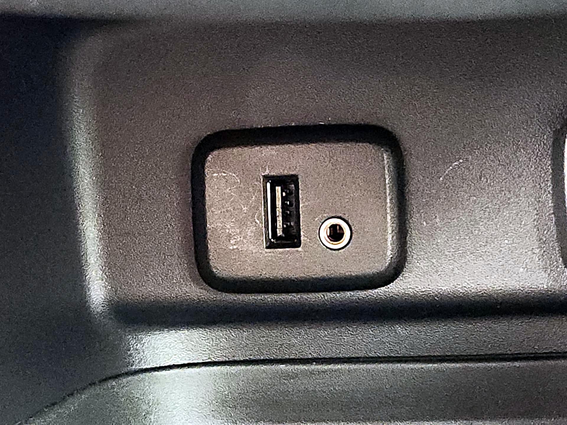 Thumbnail: 2018 Chevrolet Equinox - 18