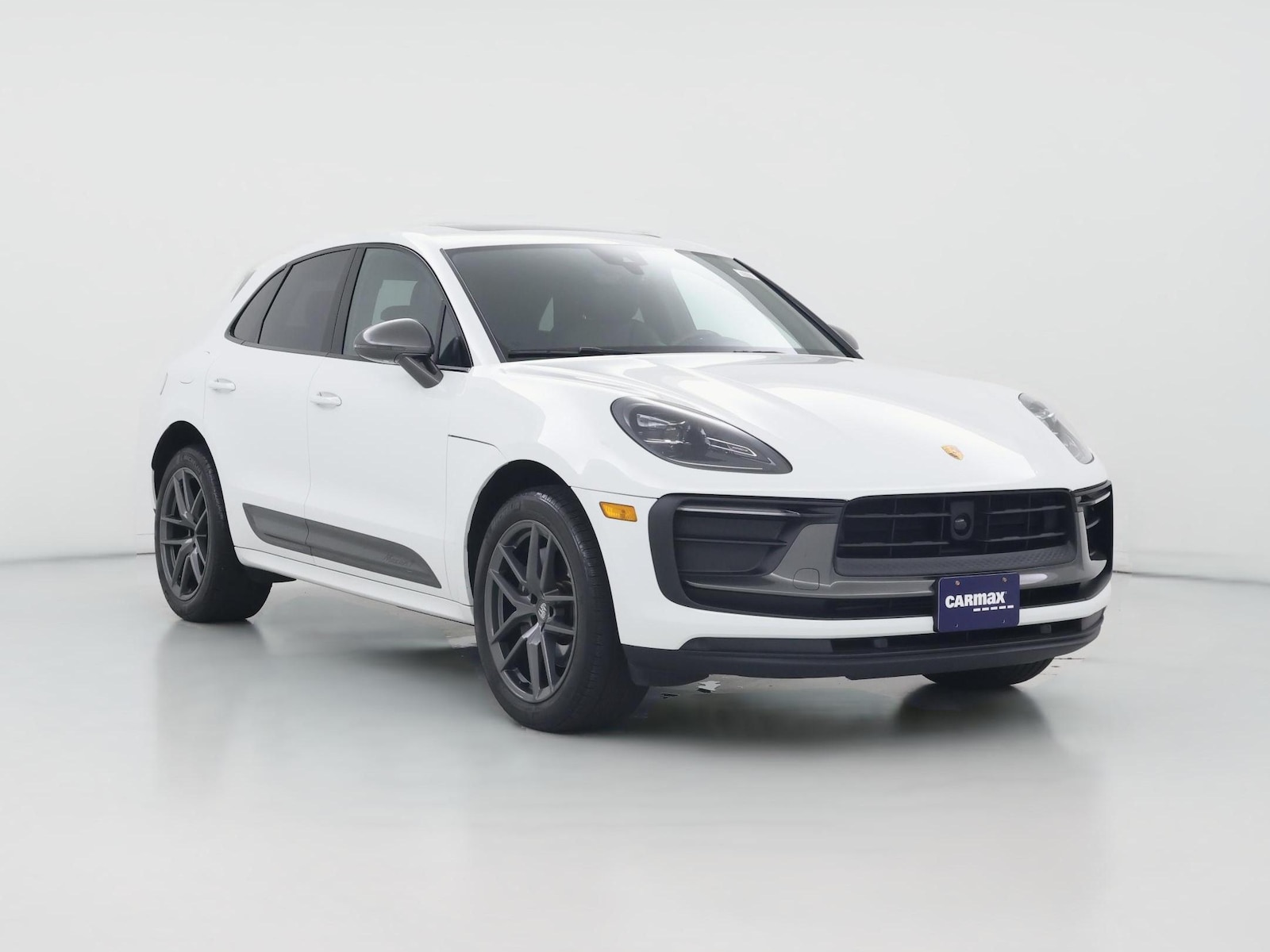 2024 Porsche Macan T