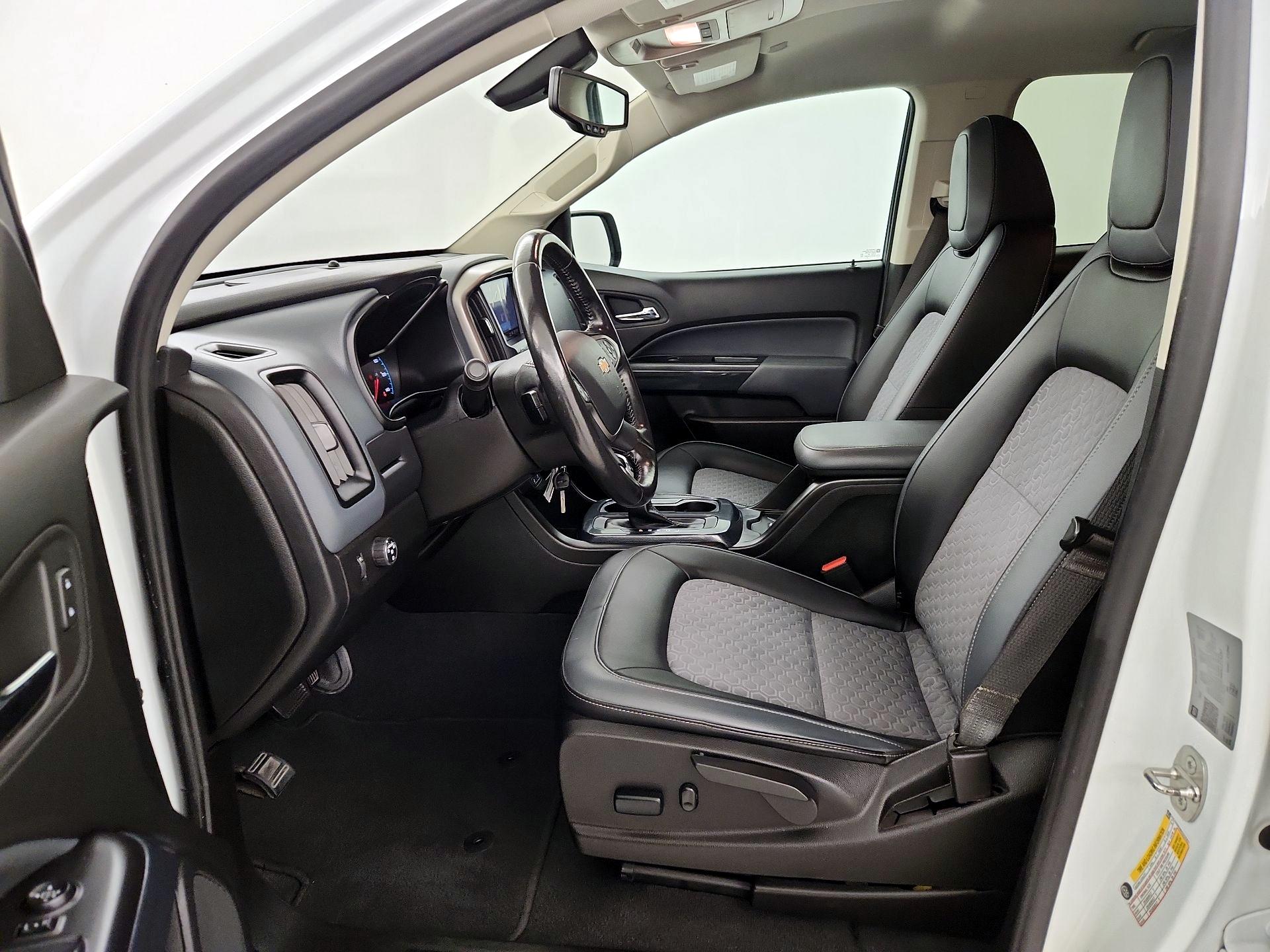 Thumbnail: 2022 Chevrolet Colorado - 11