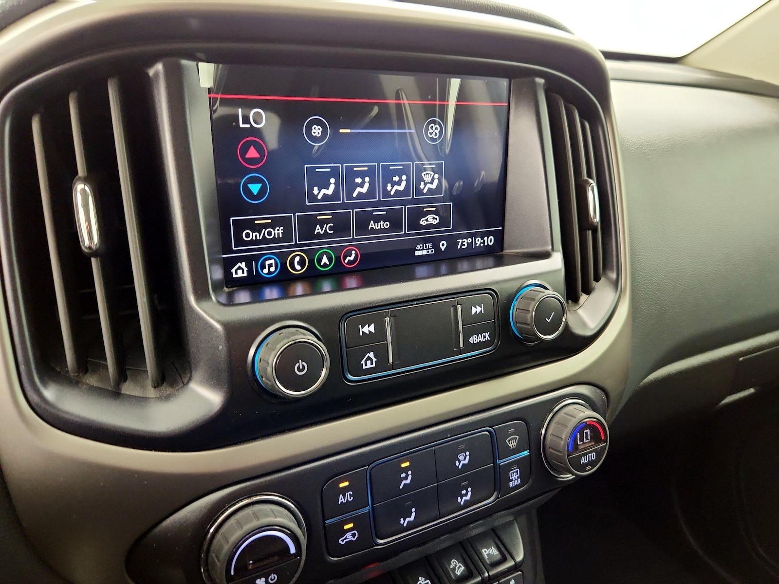 2022 Chevrolet Colorado Z71 - Photo 18