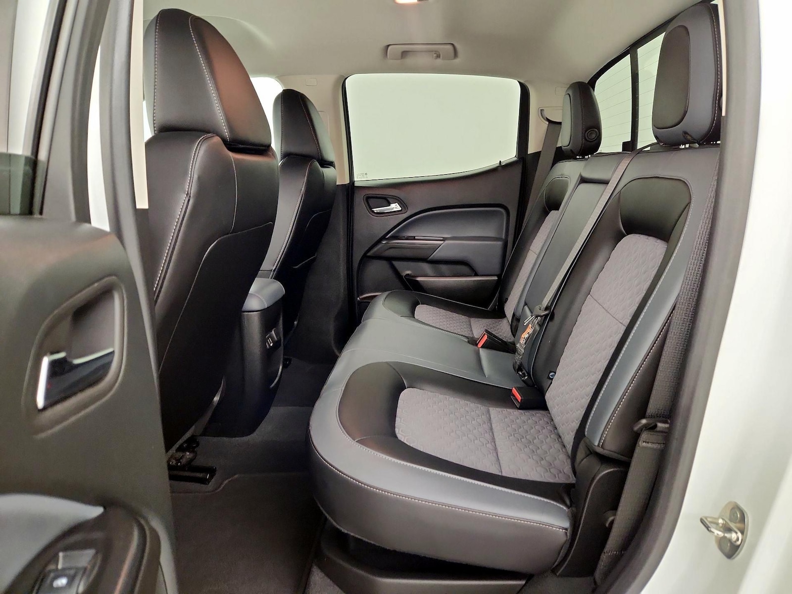 2022 Chevrolet Colorado Z71 - Photo 21