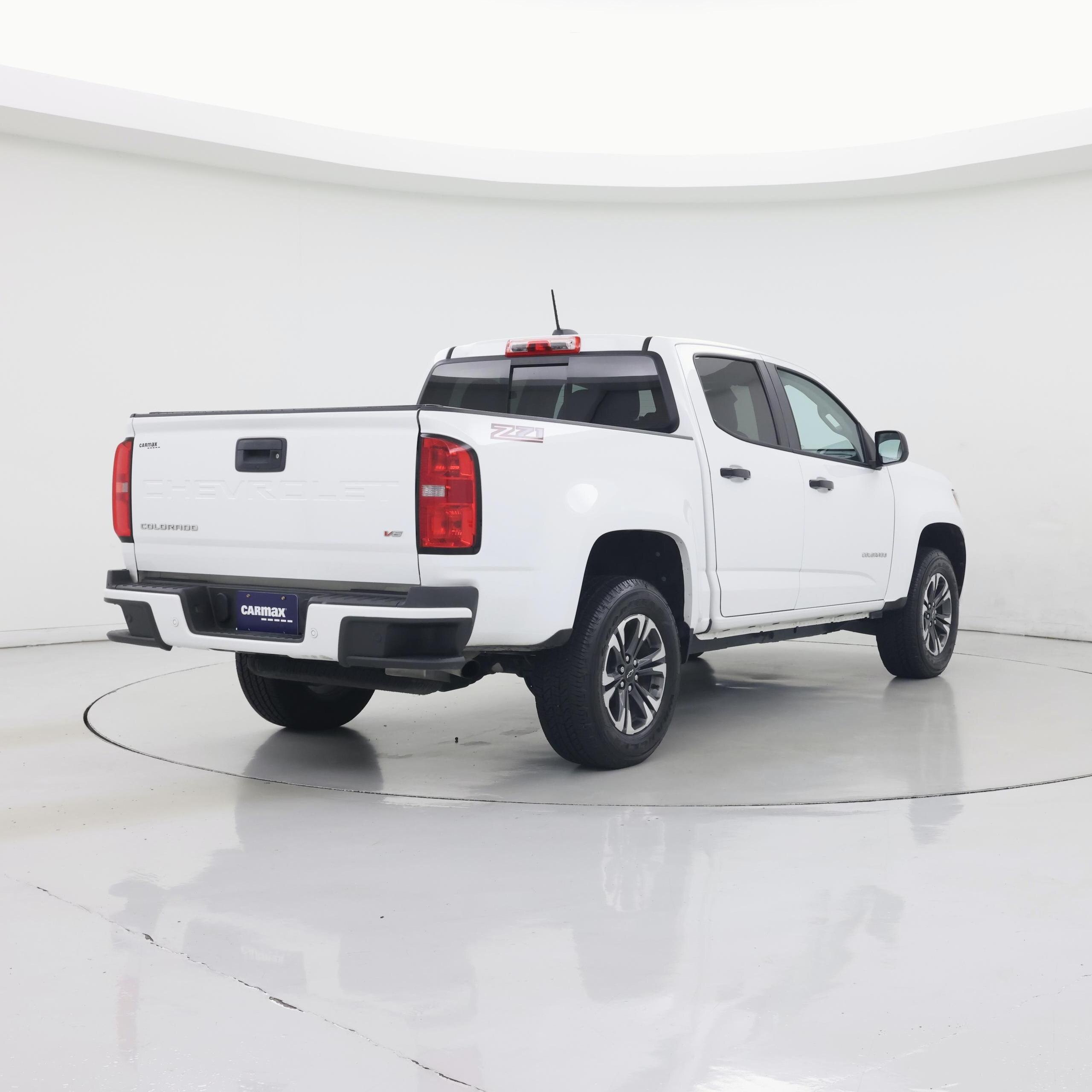 Thumbnail: 2022 Chevrolet Colorado - 8