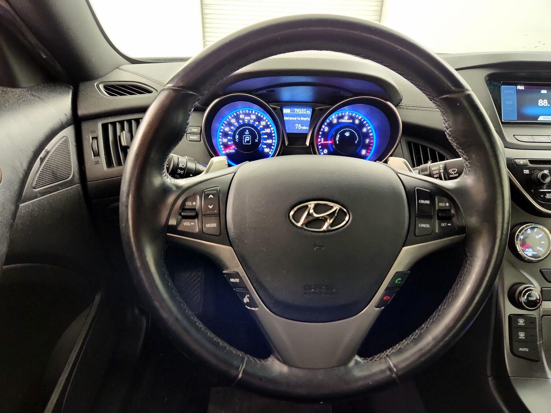 Thumbnail: 2016 Hyundai Genesis - 10