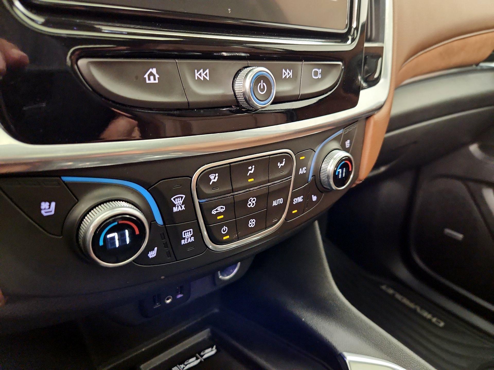 Thumbnail: 2018 Chevrolet Traverse - 17