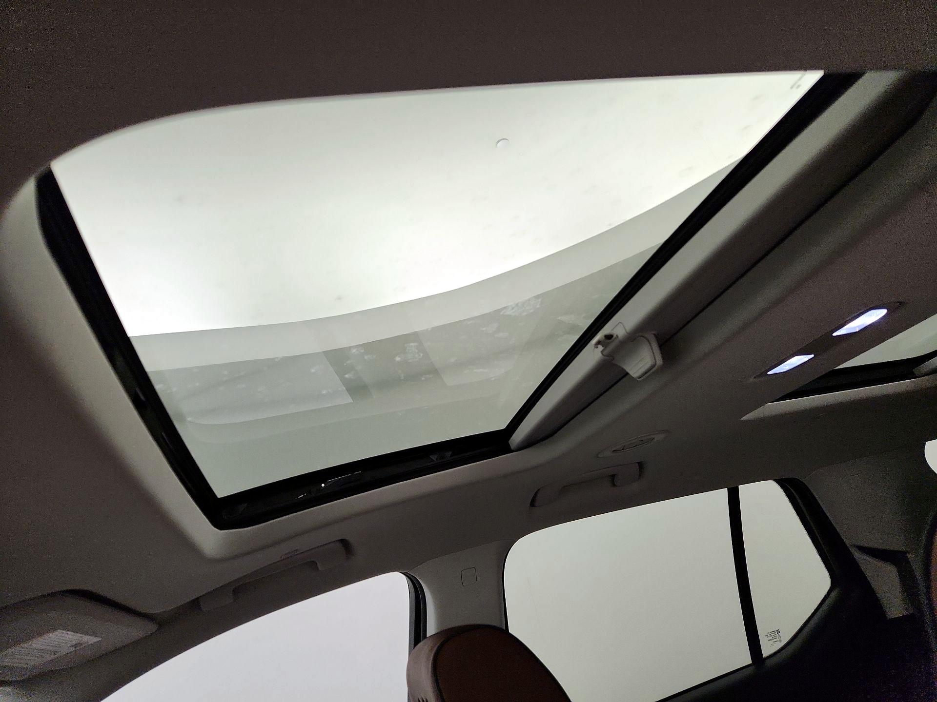 Thumbnail: 2018 Chevrolet Traverse - 20