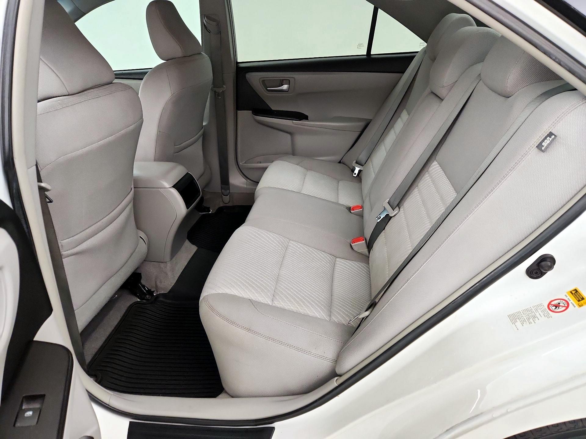 Thumbnail: 2016 Toyota Camry - 19