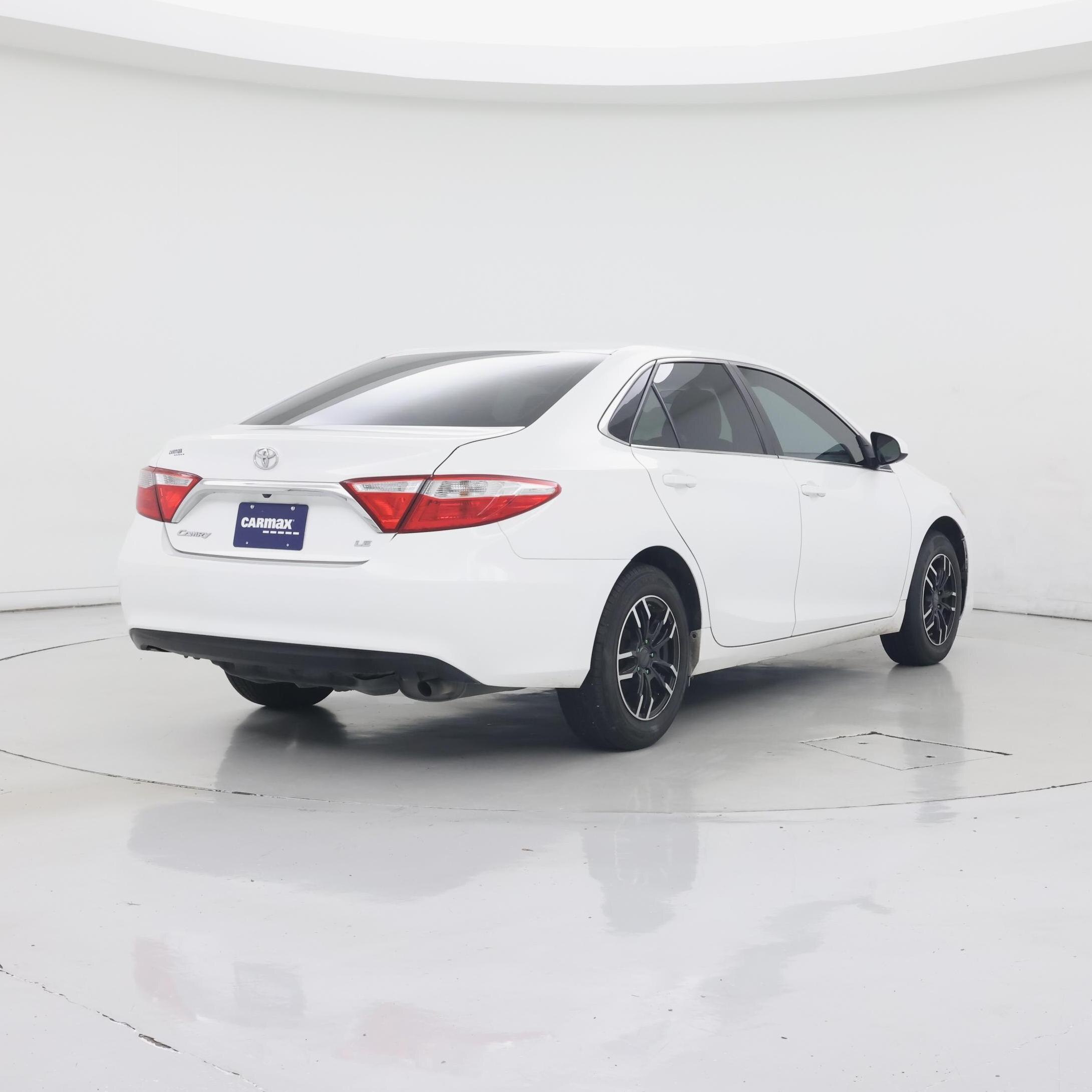 Thumbnail: 2016 Toyota Camry - 8