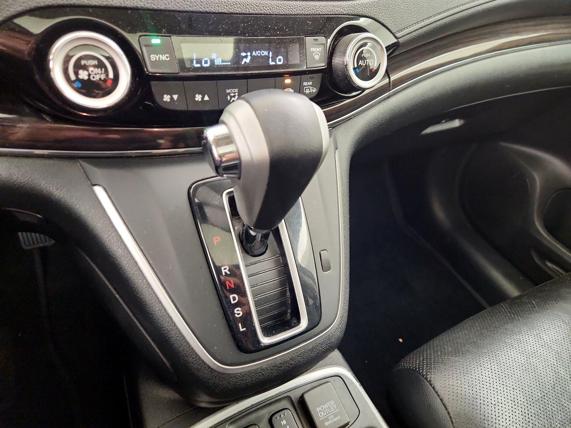 Thumbnail: 2015 Honda CR-V - 17