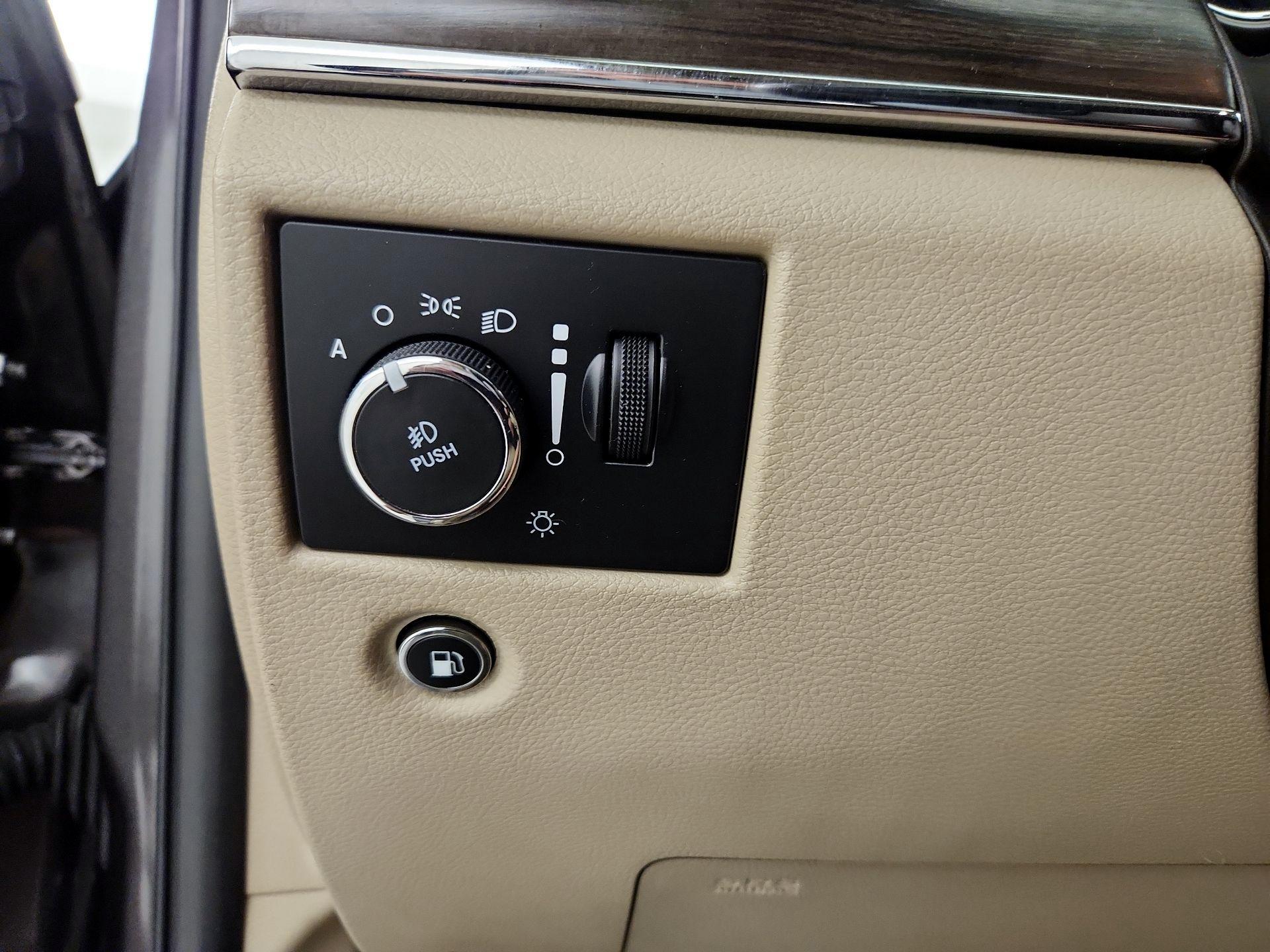 Thumbnail: 2020 Jeep Grand Cherokee - 13