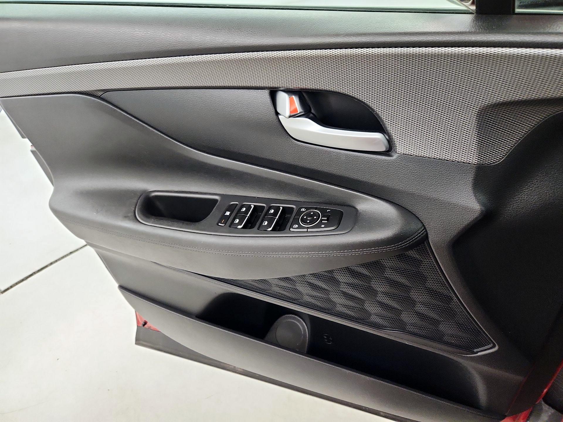 Thumbnail: 2020 Hyundai Santa Fe - 12