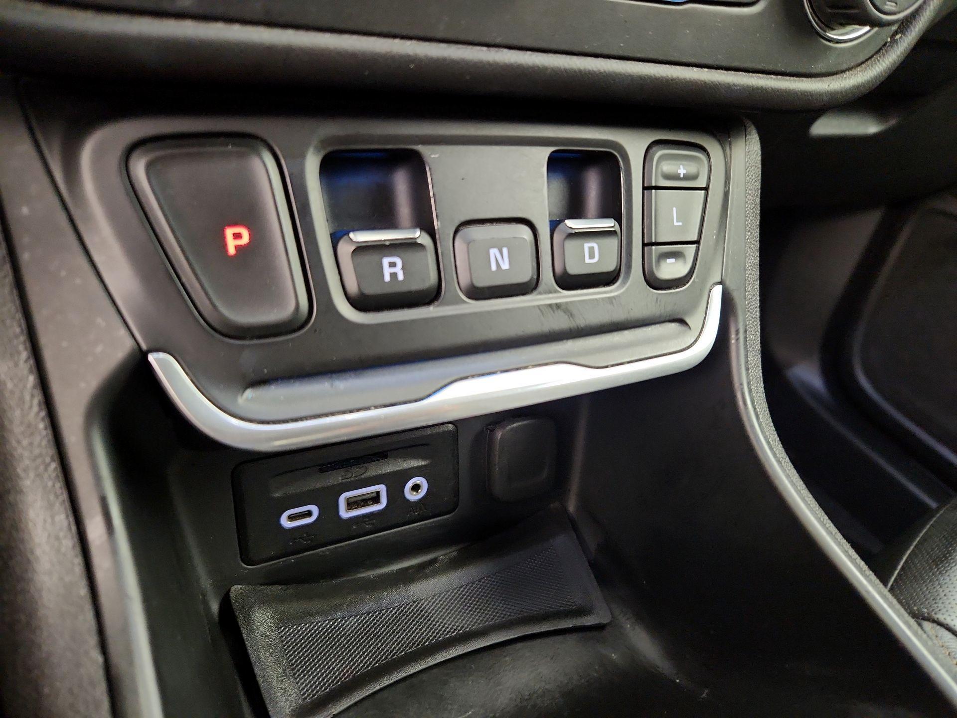 Thumbnail: 2020 GMC Terrain - 17