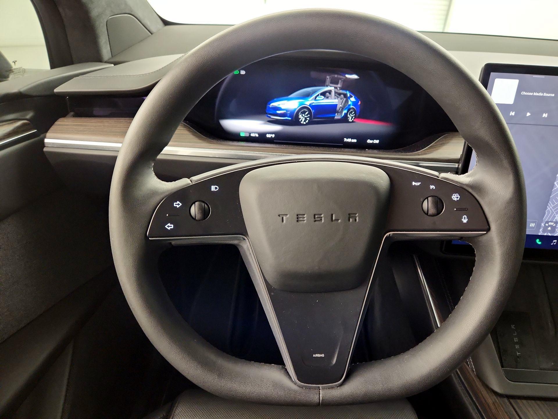 Thumbnail: 2023 Tesla Model X - 10